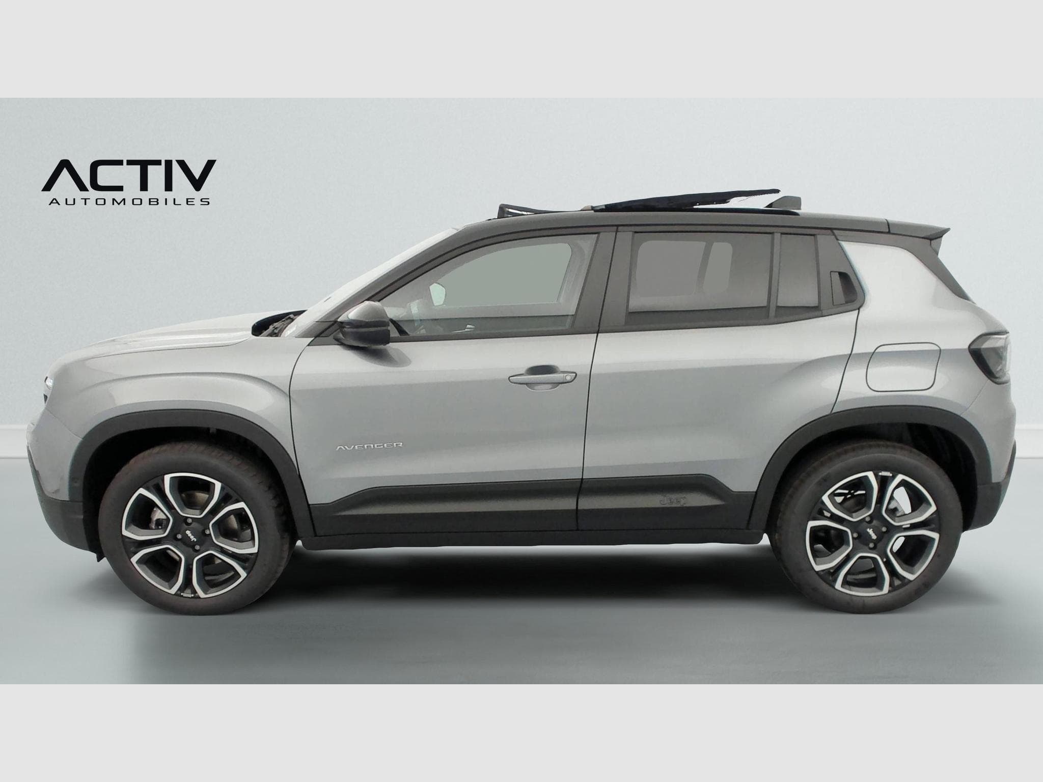 Jeep Avenger 1.2 Turbo T3 110 ch e-Hybrid BVR6 Summit (2026) - Photo 4