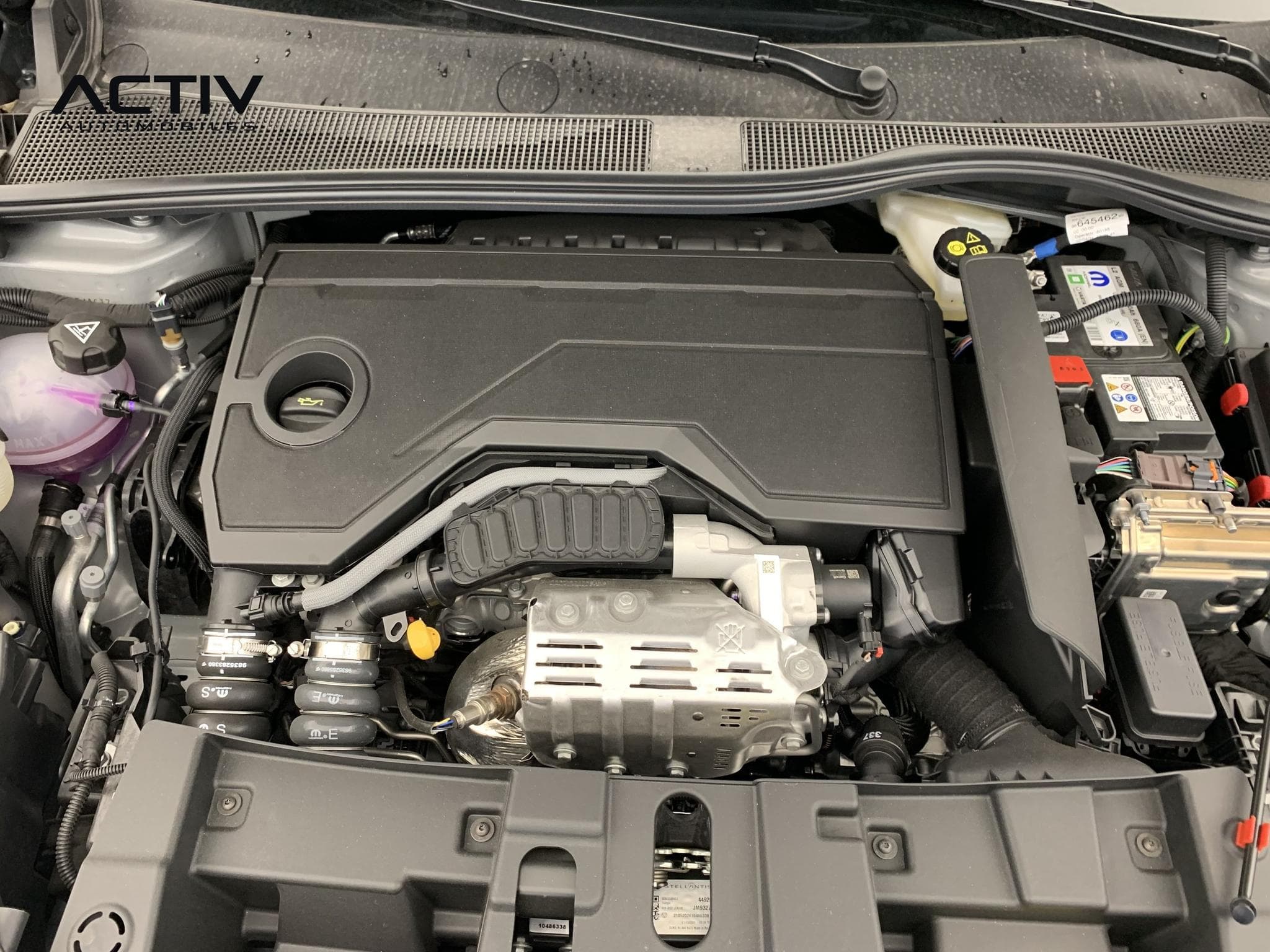 Jeep Avenger 1.2 Turbo T3 110 ch e-Hybrid BVR6 Summit (2026) - Photo 29