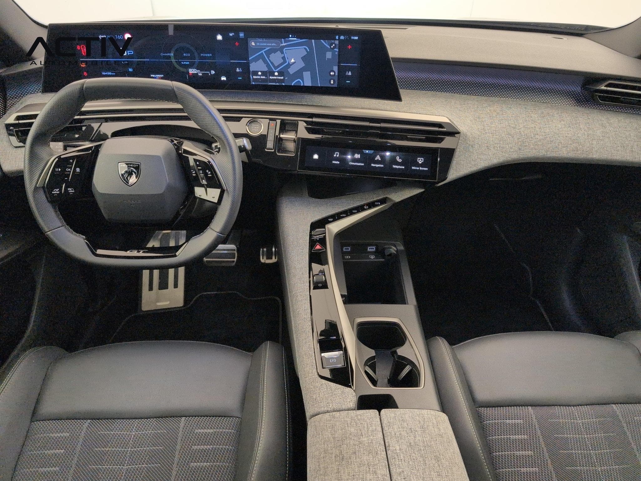 Peugeot 3008 Hybrid 145 e-DCS6 GT (2025) - Photo 13