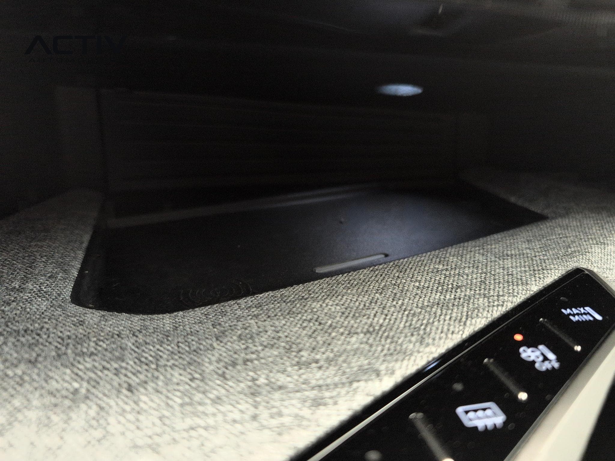 Peugeot 3008 Hybrid 145 e-DCS6 GT (2025) - Photo 22