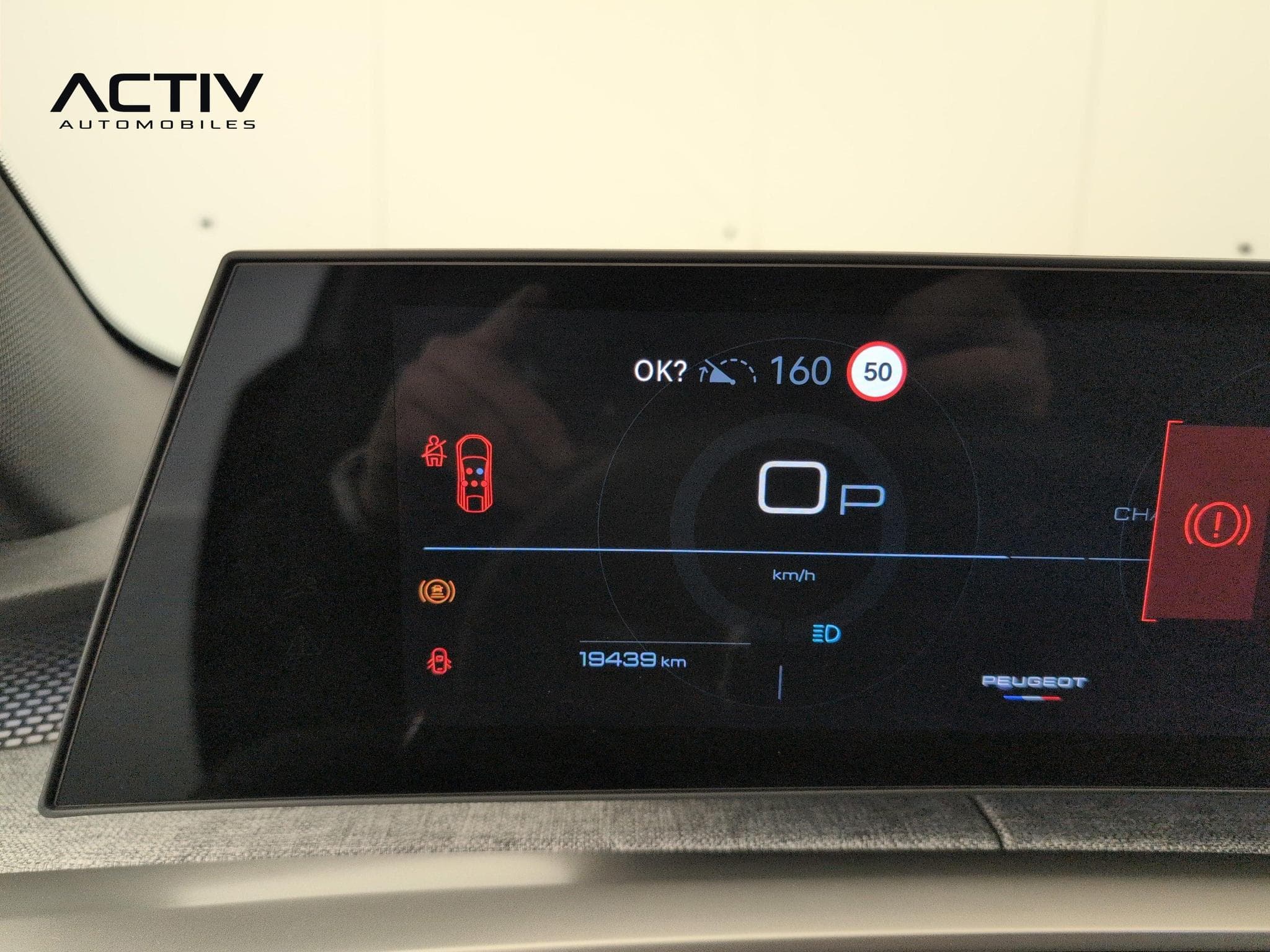Peugeot 3008 Hybrid 145 e-DCS6 GT (2025) - Photo 25