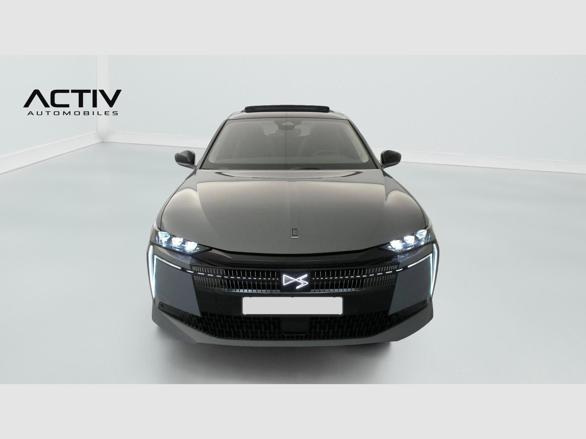 DS Automobiles DS4 Hybride 145 e-DCT6 Etoile - Alcantara (2025) - Photo 2
