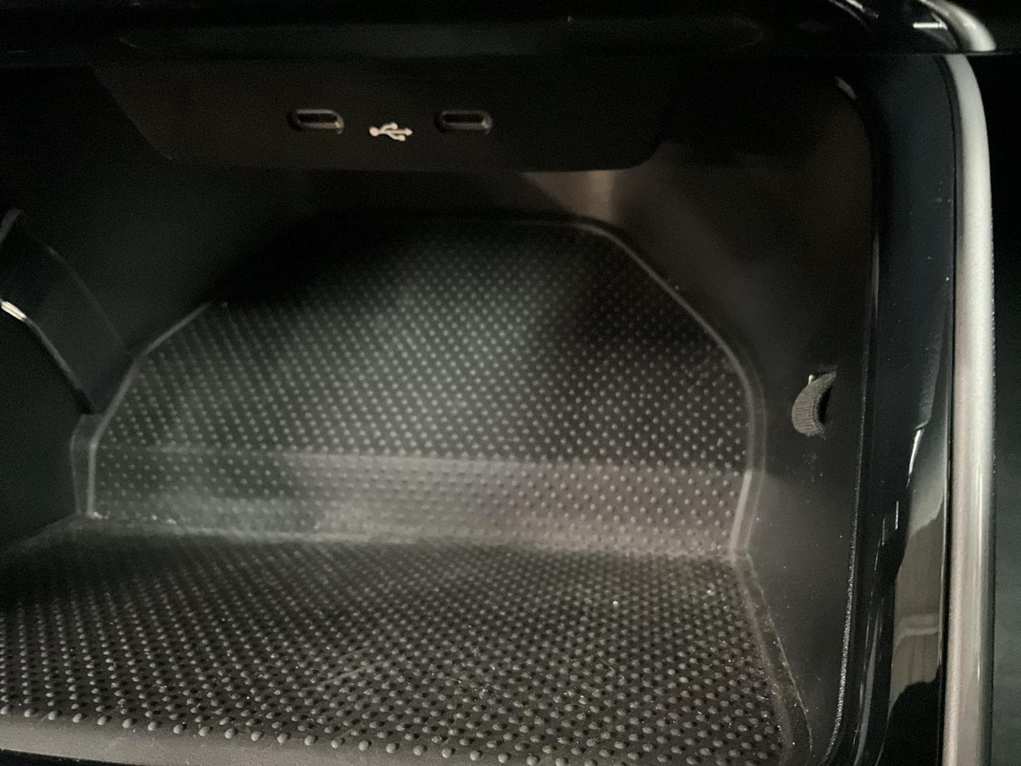 Skoda Fabia Monte-carlo+DSG+LED+NAVI+DAB (2025) - Foto 20
