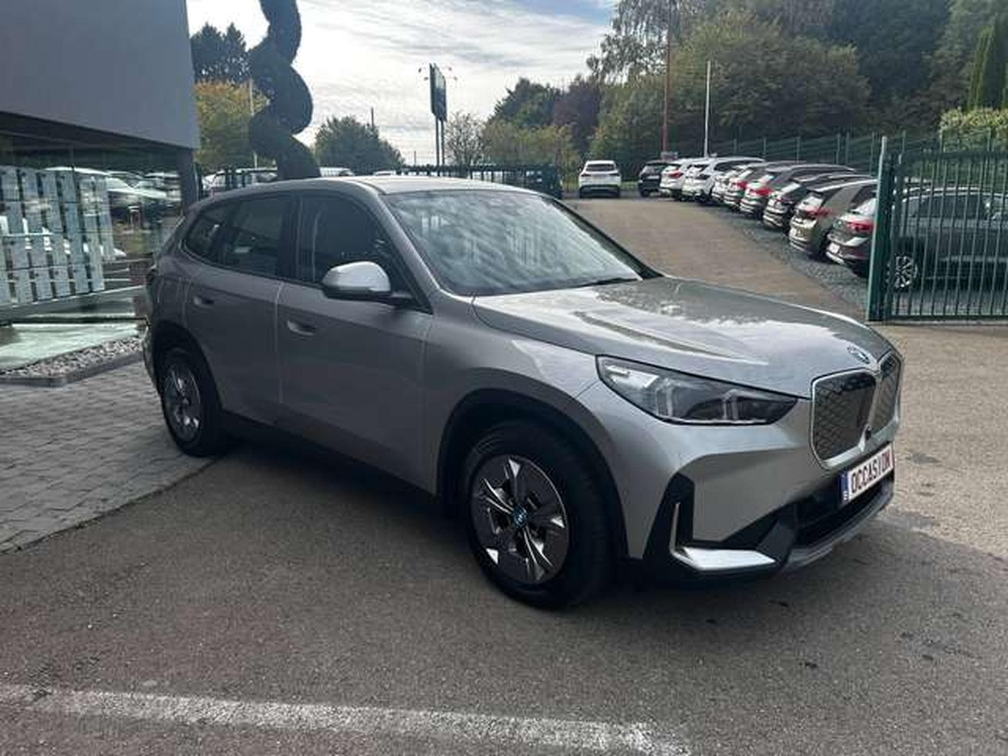 BMW iX1 XDRIVE 30A 313 CV (2024) - Photo 2
