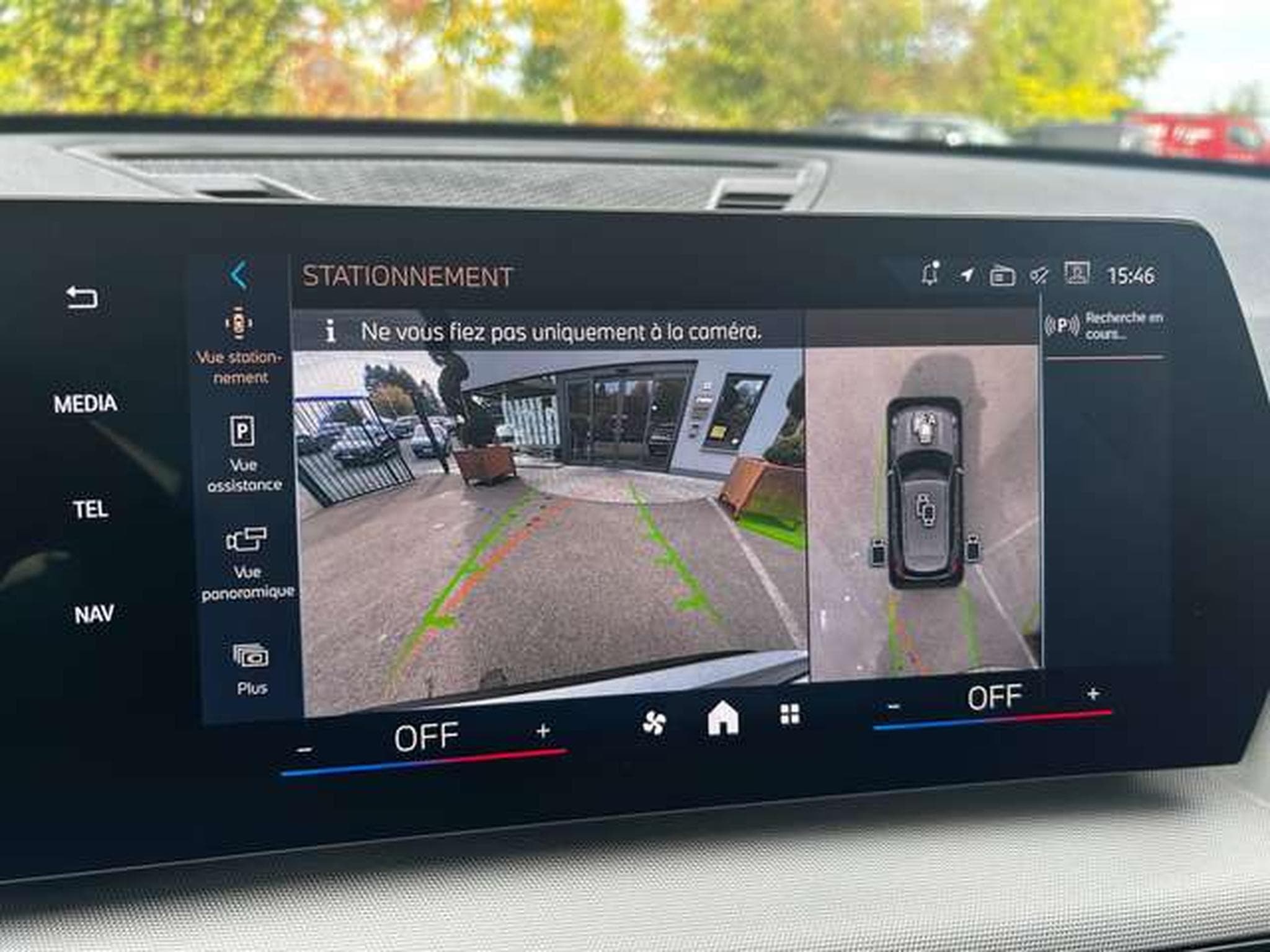 BMW iX1 XDRIVE 30A 313 CV (2024) - Photo 8