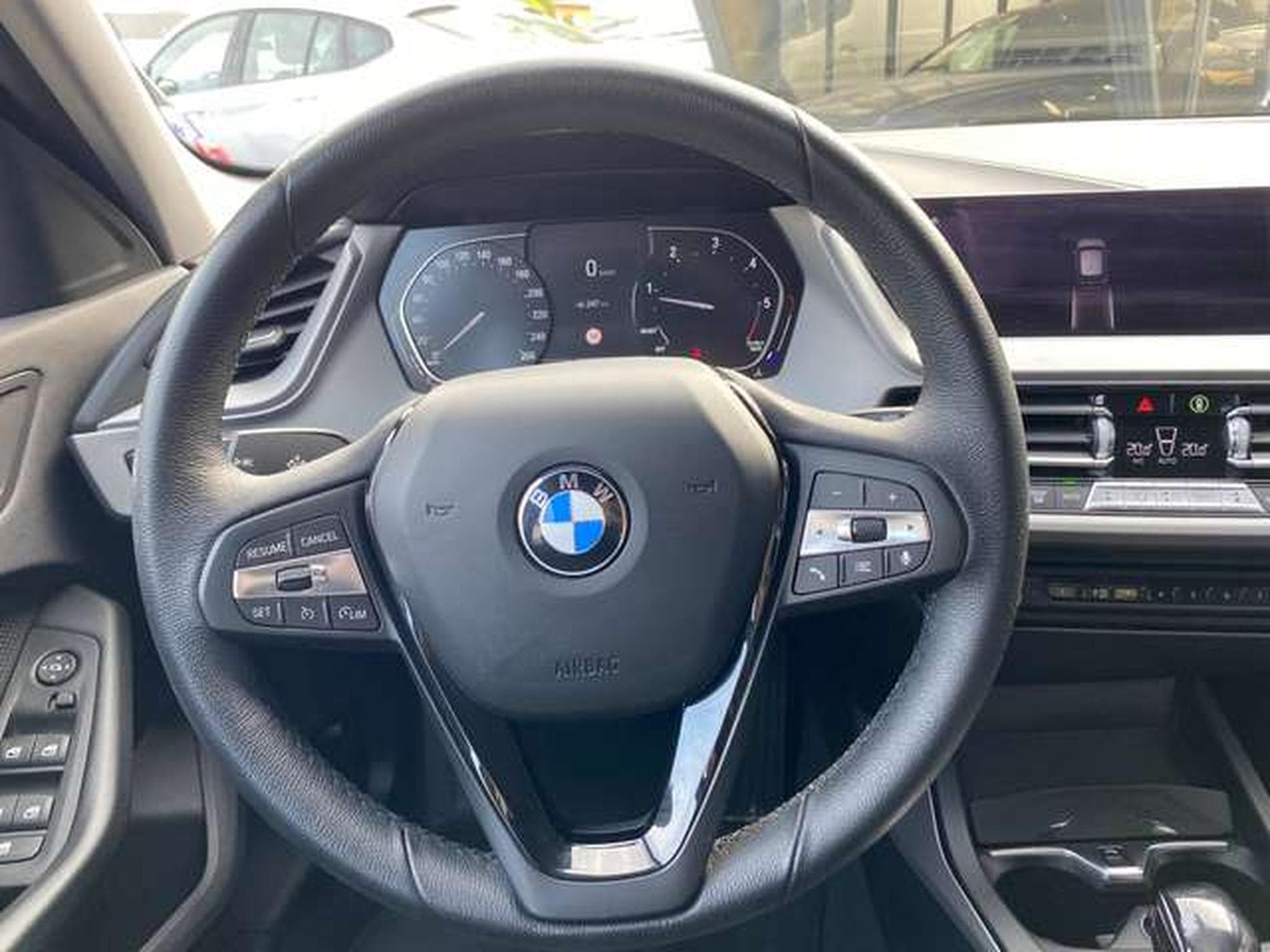BMW 118 118d automatique Jusqu'à 36 mois de garantie (2019) - Photo 10