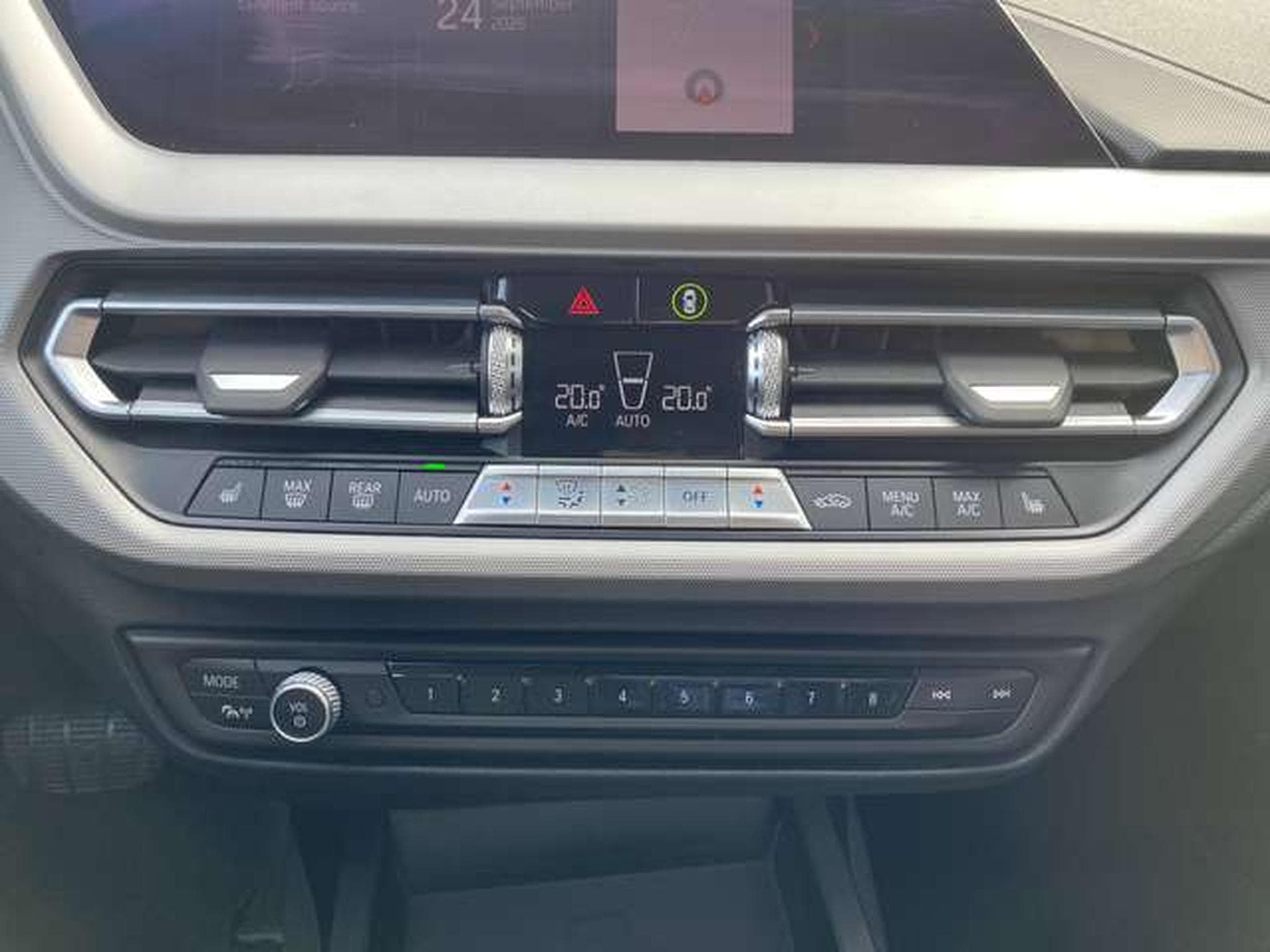 BMW 118 118d automatique Jusqu'à 36 mois de garantie (2019) - Photo 13