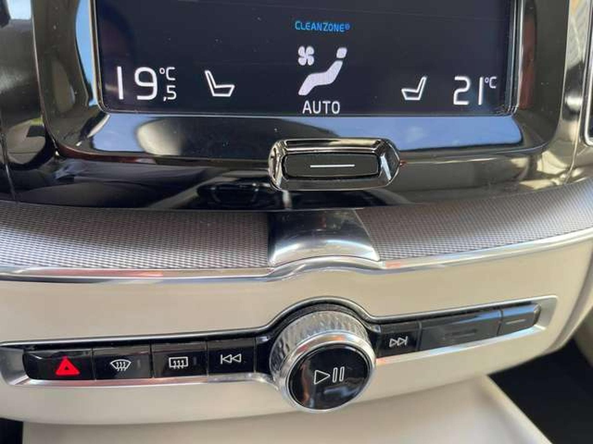 Volvo XC60 inscription-JUSQU'A 36MOIS DE GARANTIE (2019) - Photo 22