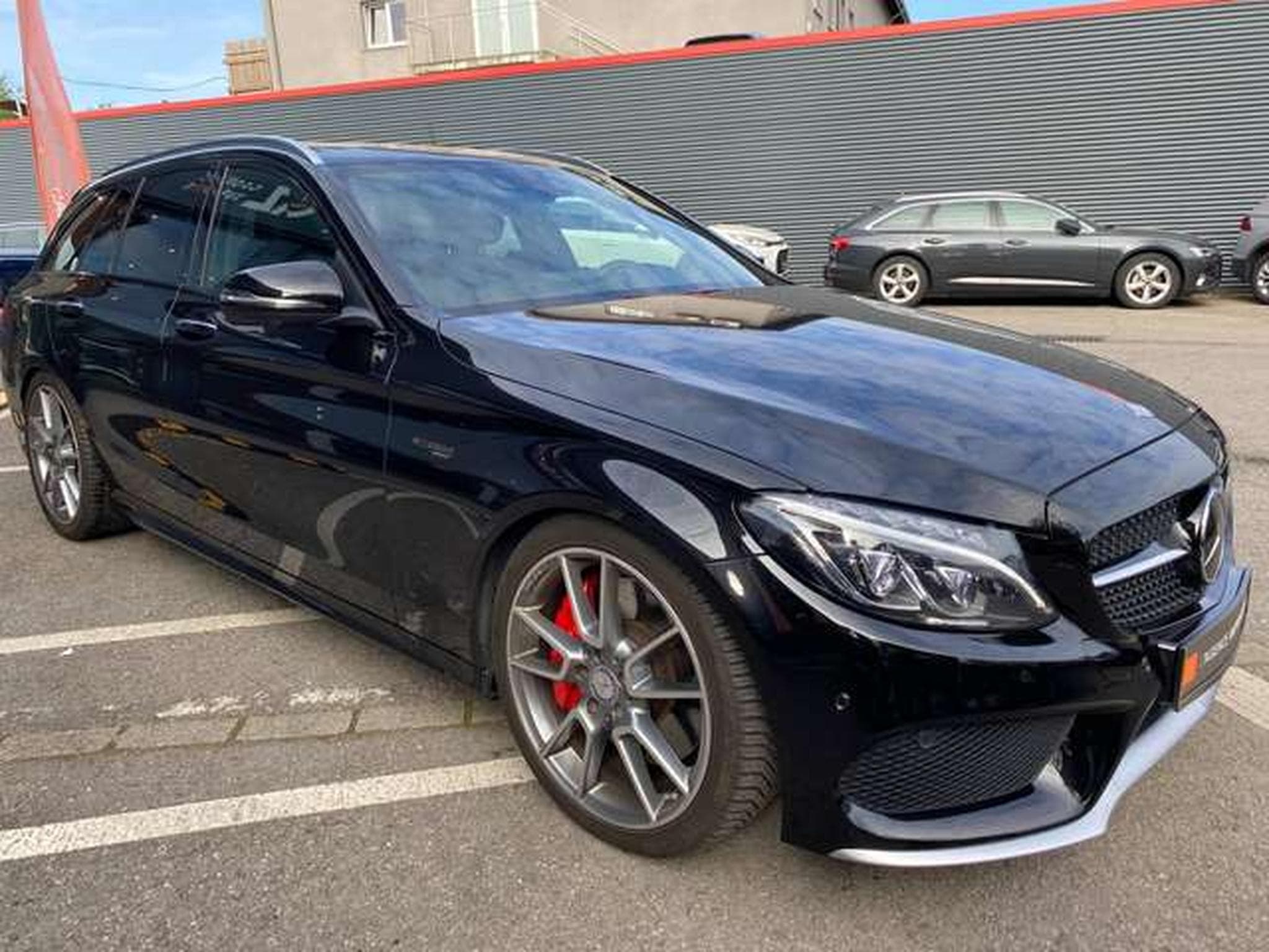 Mercedes C 43 AMG C 450 AMG 4Matic T 7G-TRONIC VENTE PRIVEE (2016) - Photo 4