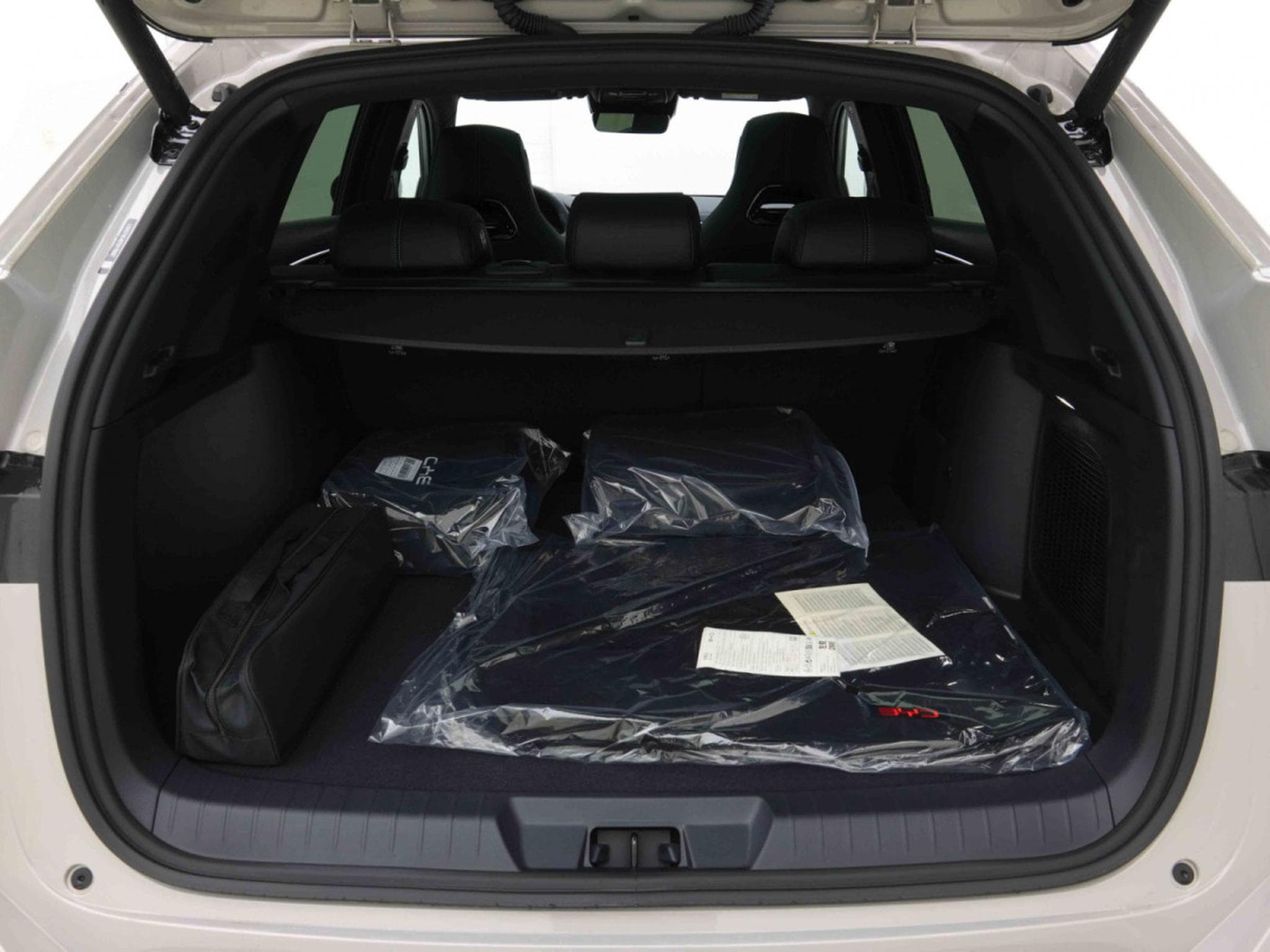 BYD Seal U Boost 1.5 PHEV 218 Automatique (2026) - Foto 15