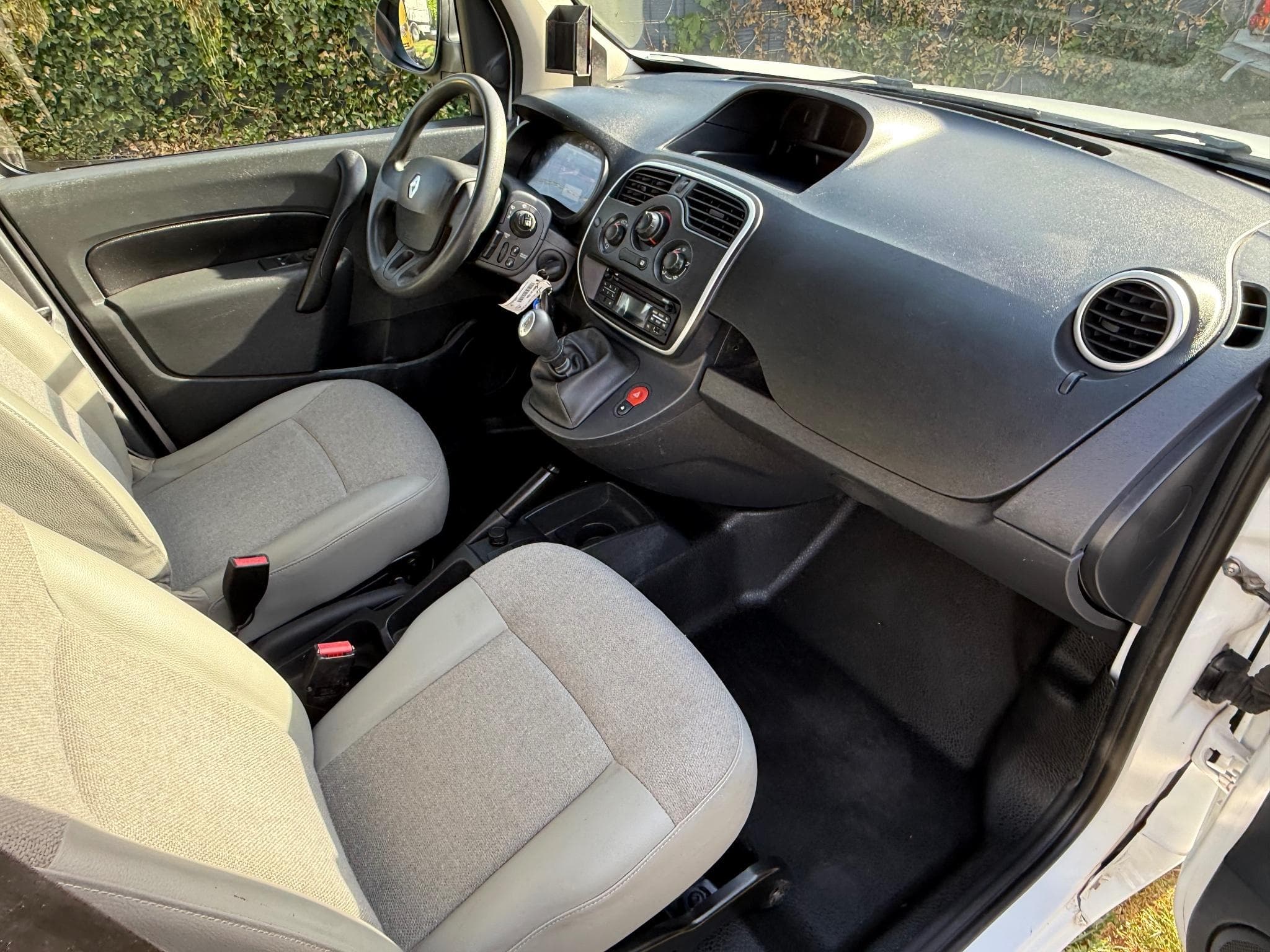 Renault Kangoo Maxi 2 portes latérales (2021) - Photo 10