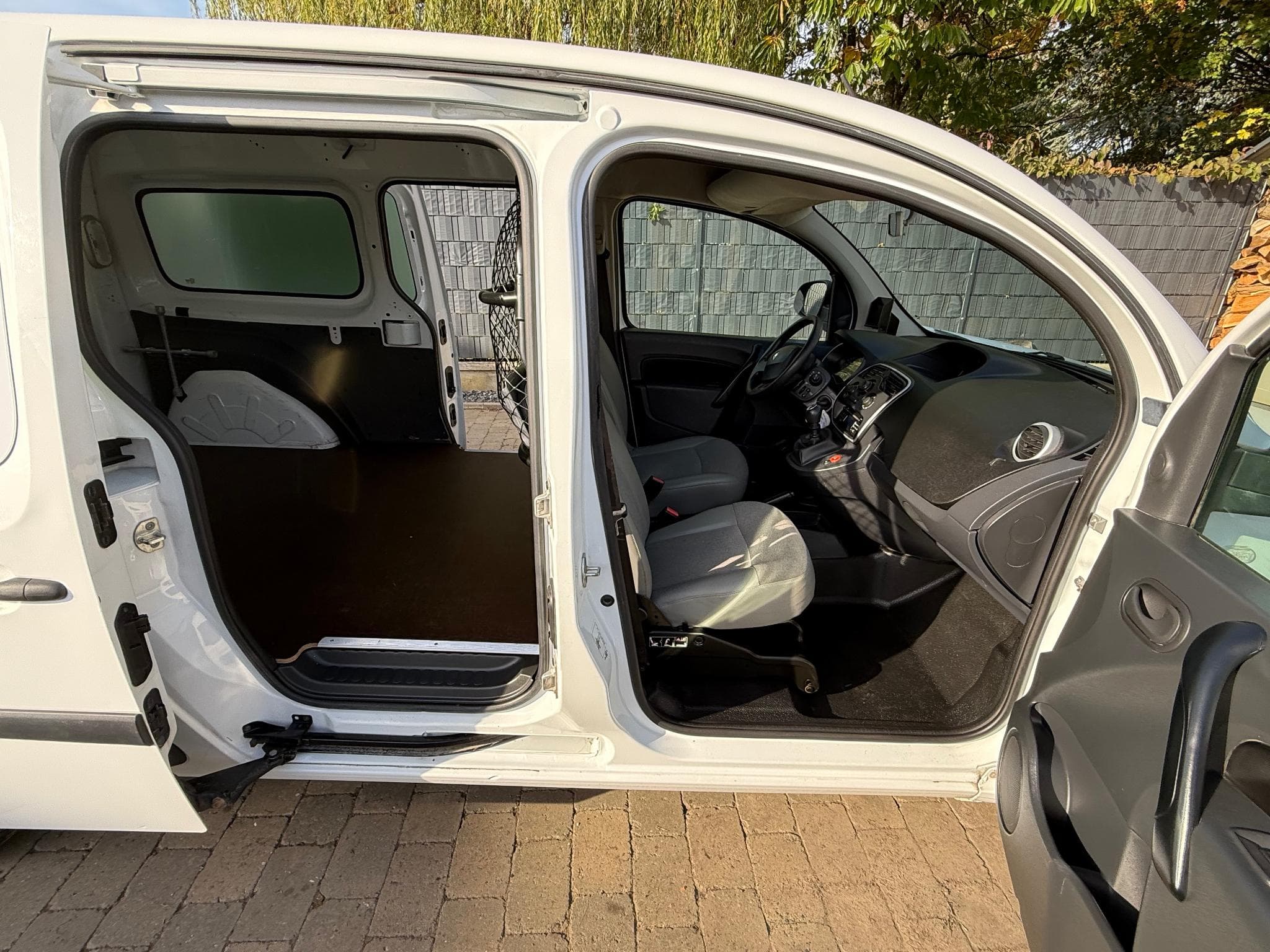Renault Kangoo Maxi 2 portes latérales (2021) - Photo 8