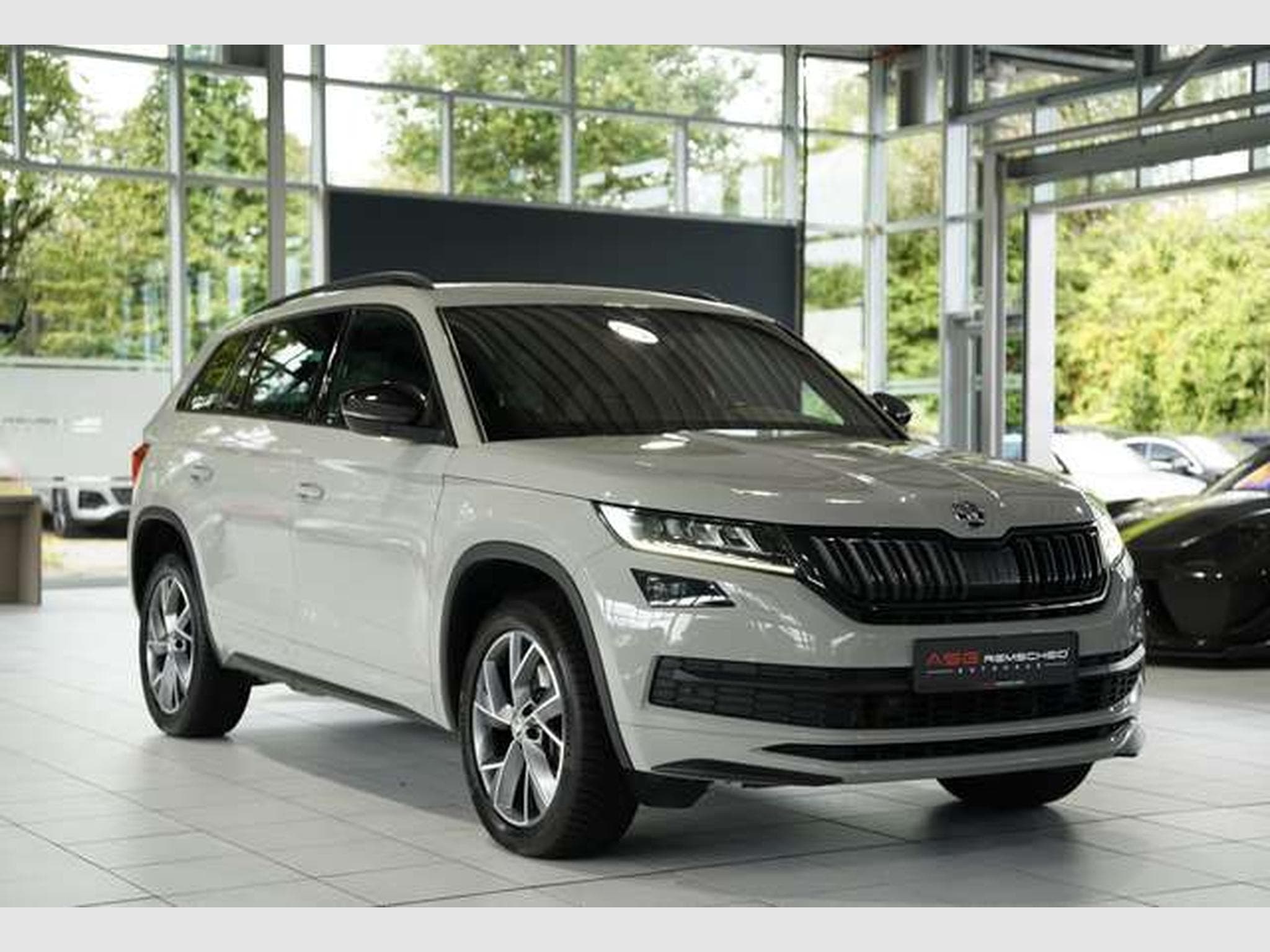 Skoda Kodiaq Sportline 4x4 DSG *2.H *ACC *Kamera *AHK (2019) - Photo 5