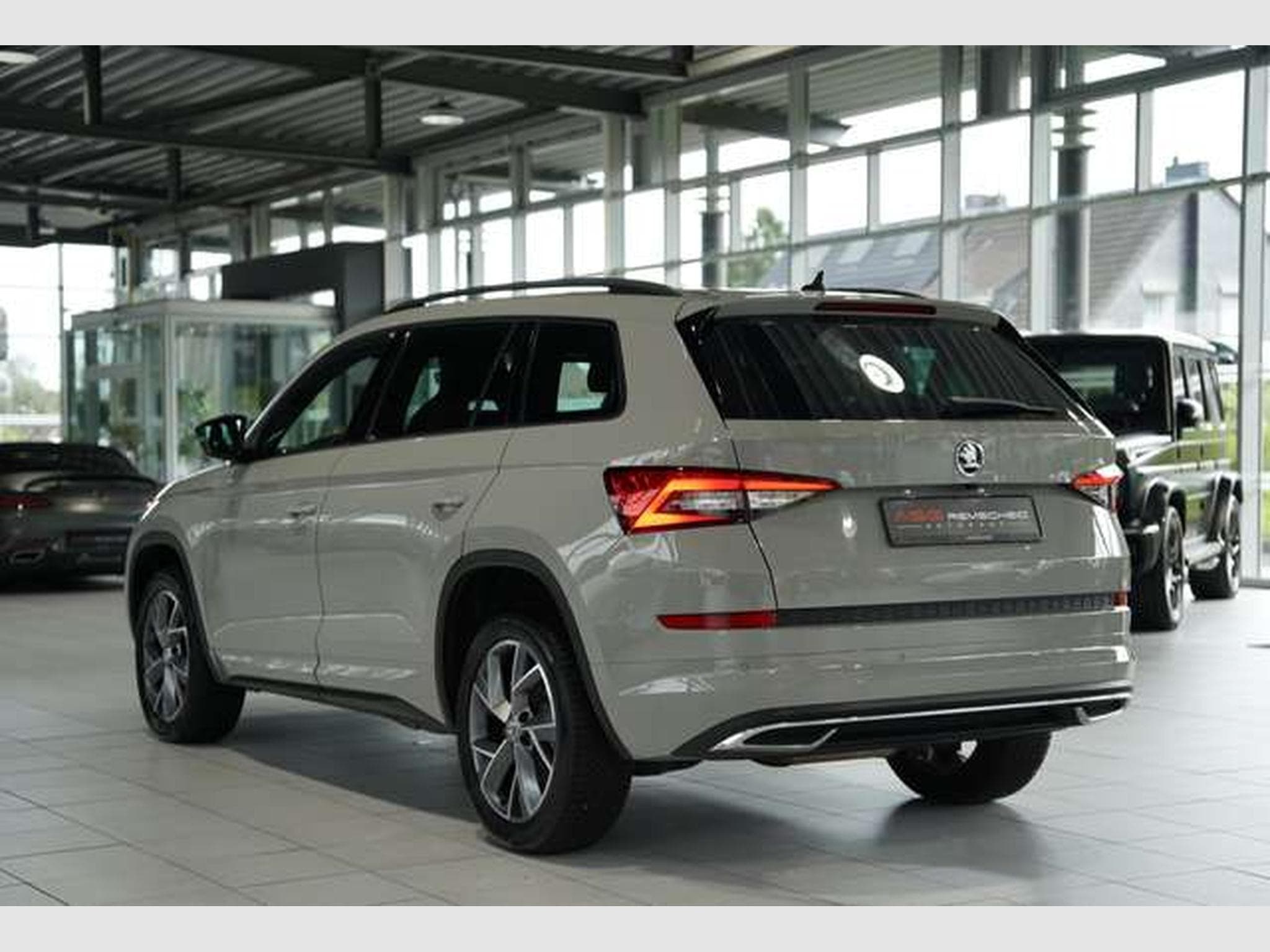 Skoda Kodiaq Sportline 4x4 DSG *2.H *ACC *Kamera *AHK (2019) - Photo 9