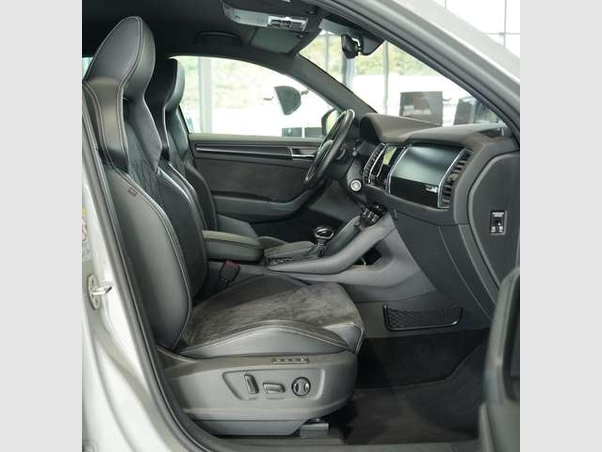 Skoda Kodiaq Sportline 4x4 DSG *2.H *ACC *Kamera *AHK (2019) - Photo 13