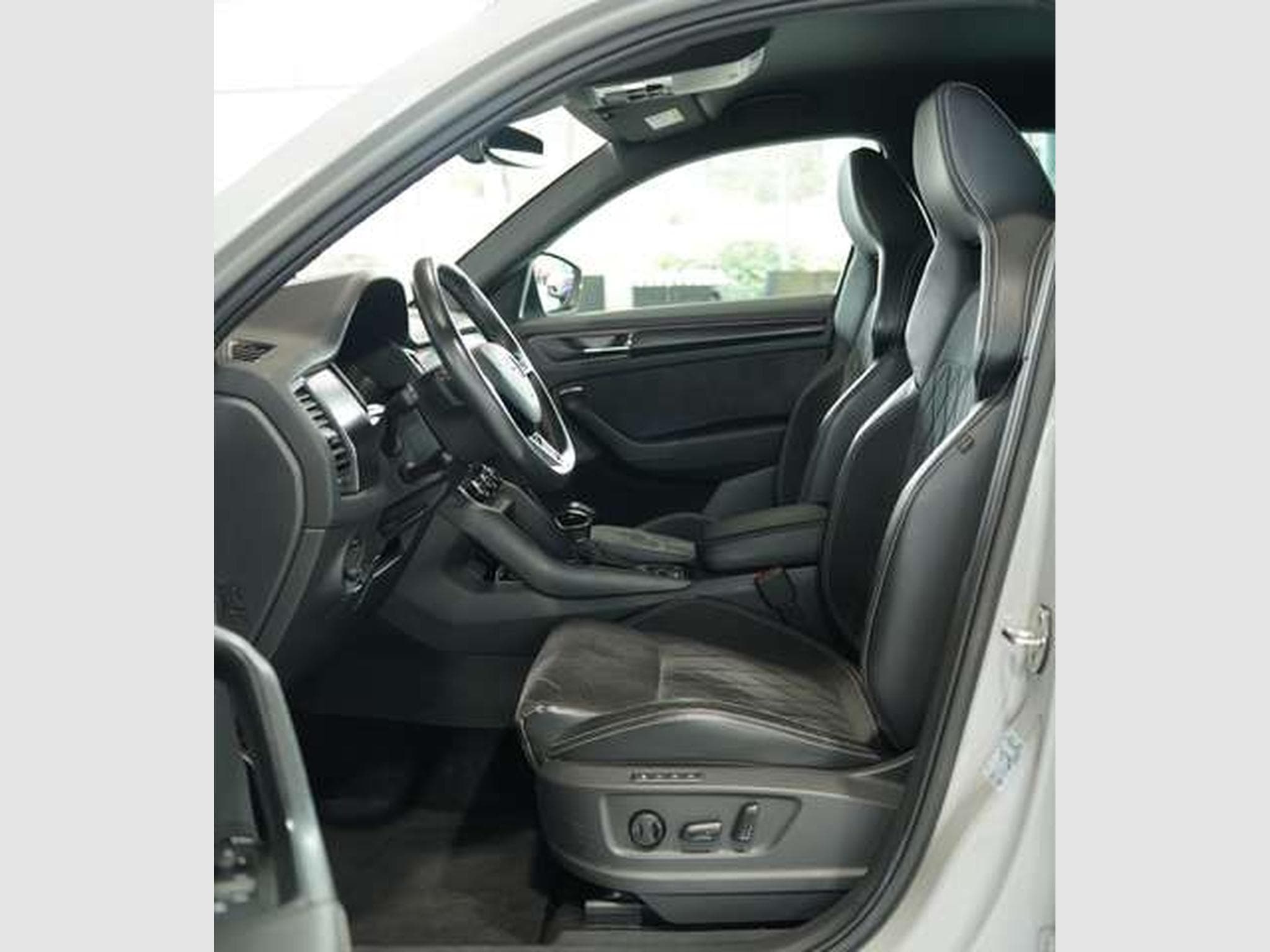Skoda Kodiaq Sportline 4x4 DSG *2.H *ACC *Kamera *AHK (2019) - Photo 22