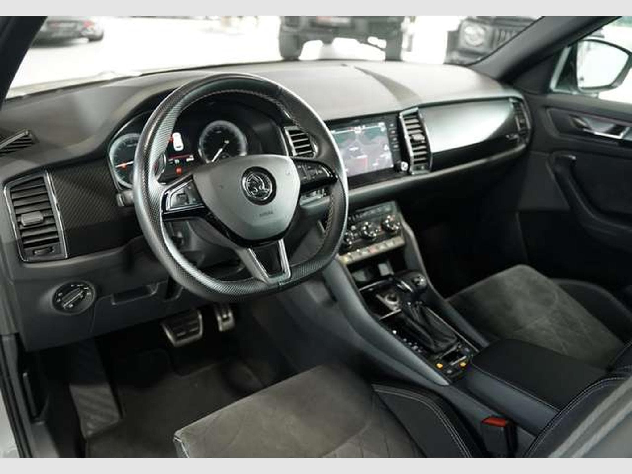 Skoda Kodiaq Sportline 4x4 DSG *2.H *ACC *Kamera *AHK (2019) - Photo 27