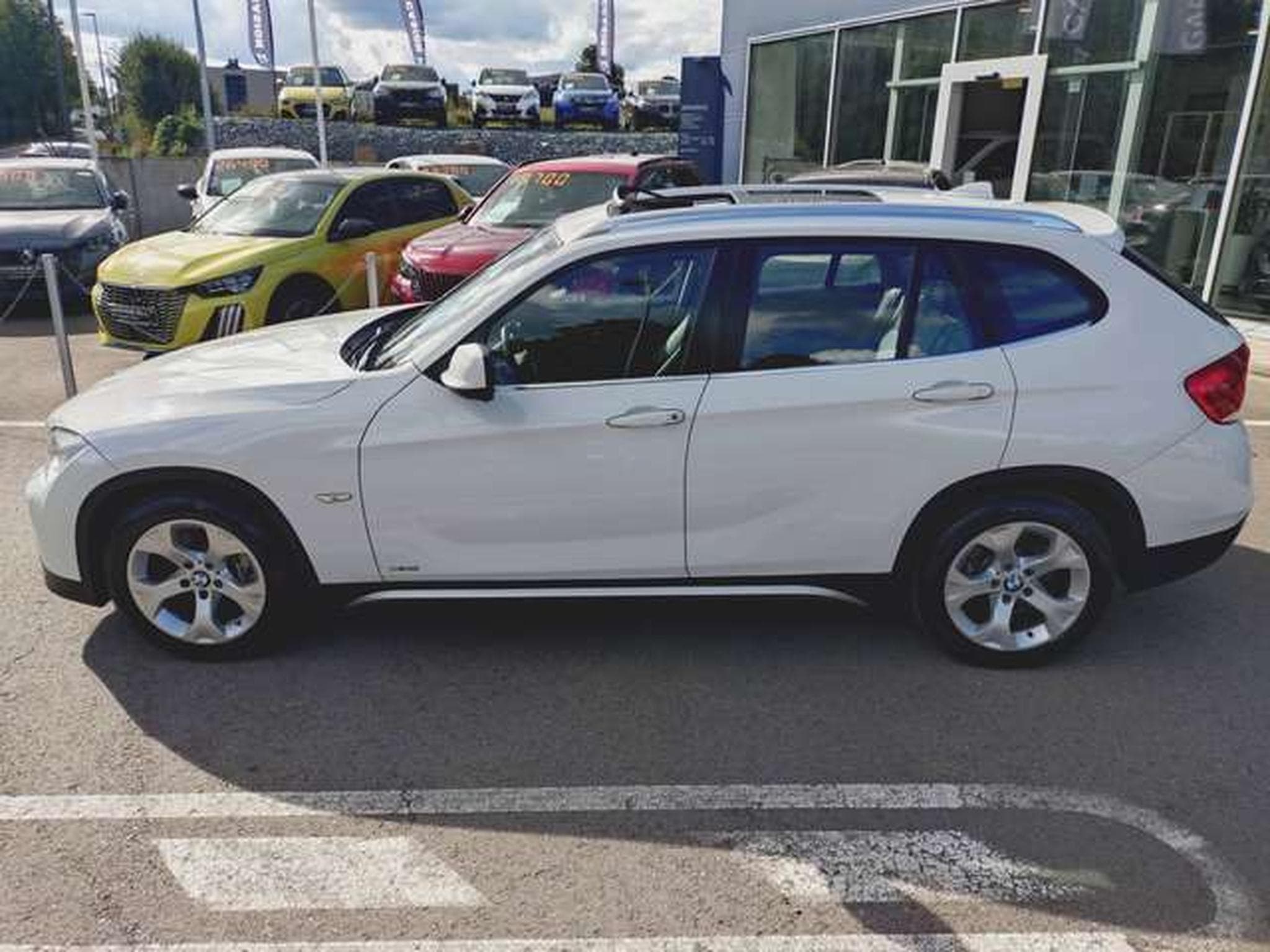 BMW X1 xDrive 28 i (2011) - Photo 2
