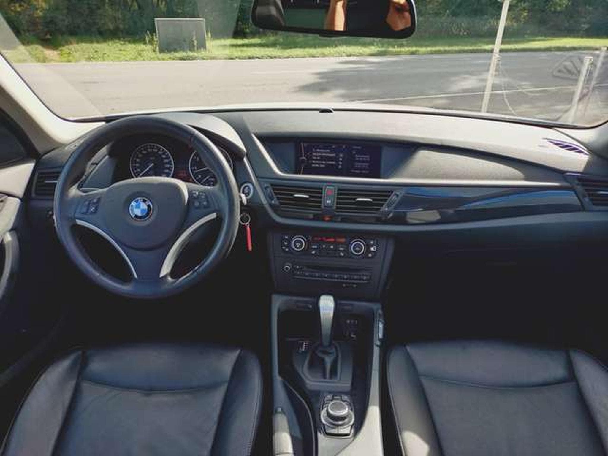BMW X1 xDrive 28 i (2011) - Photo 4