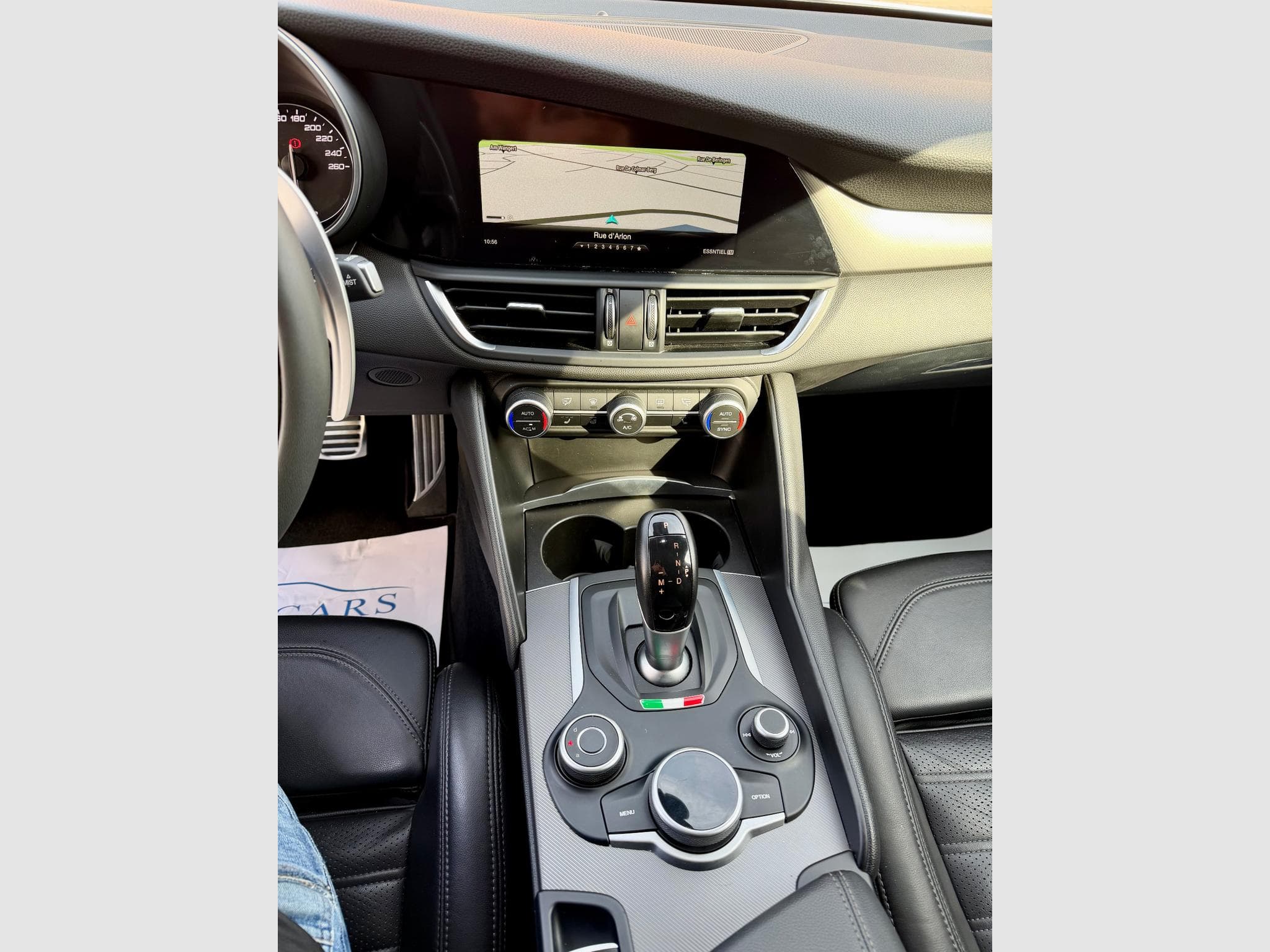 Alfa-Romeo Giulia 2.0 Turbo 280 AT Q4 Veloce (2019) - Foto 12
