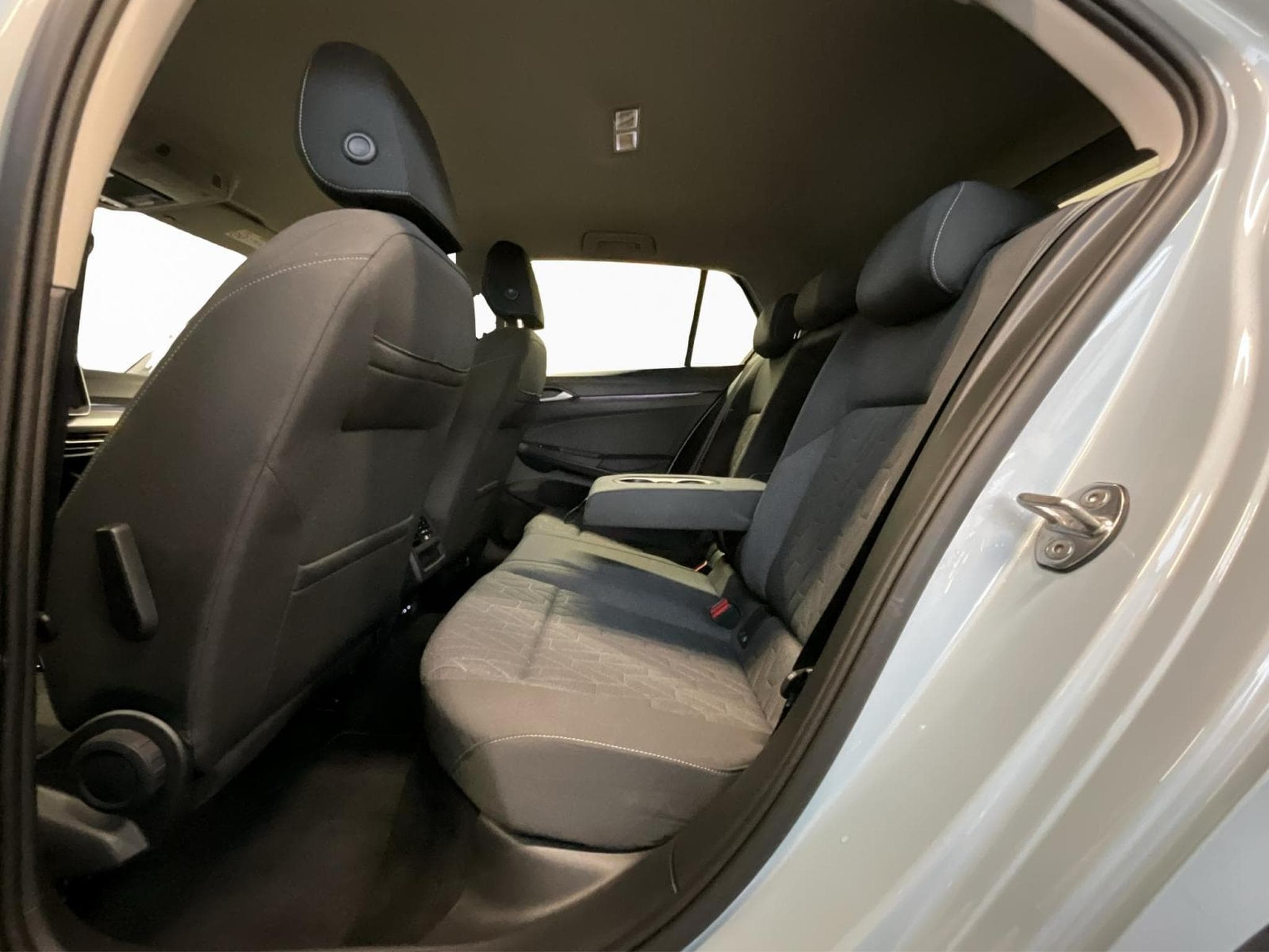 VW Golf Life+DSG+Navi+LED (2025) - Foto 17