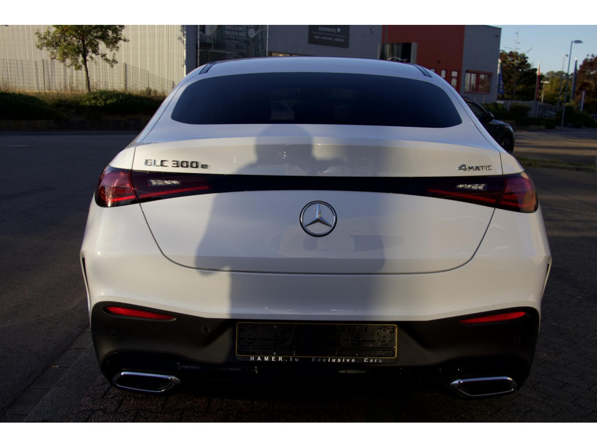 Mercedes GLC 300 e Coupe 4Matic AMG Line Advanced Pano 20" 360 (2024) - Foto 5