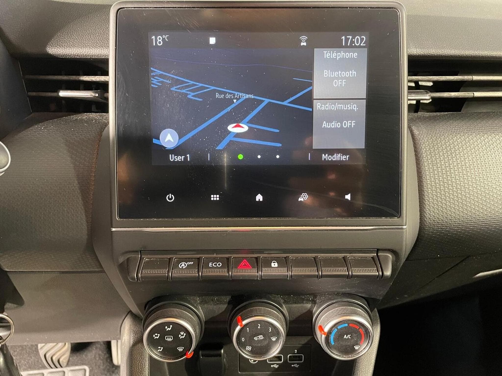 Renault Clio V 1.0 TCE 100 CORPORATE GPS CARPLAY (2020) - Foto 4