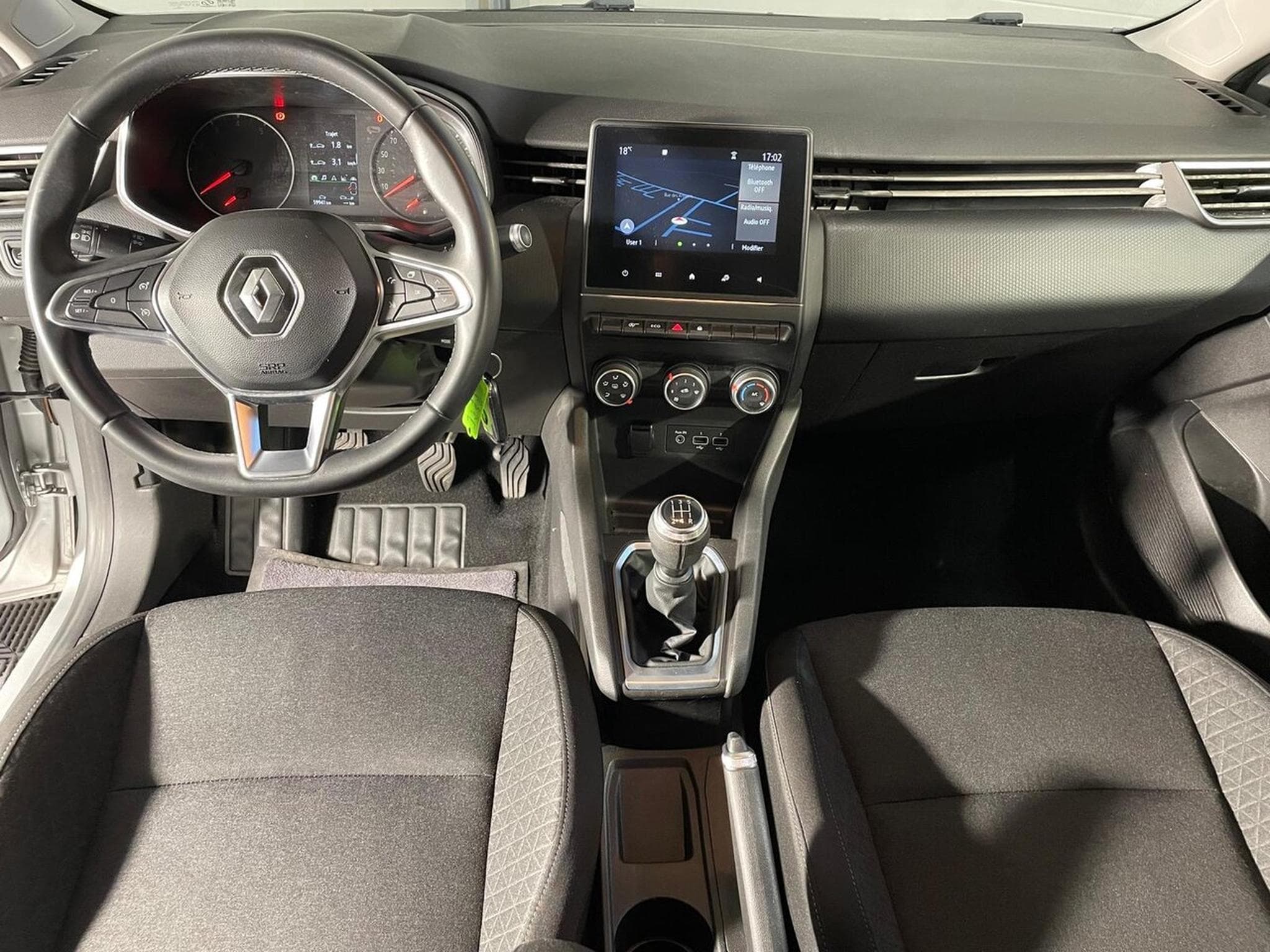 Renault Clio V 1.0 TCE 100 CORPORATE GPS CARPLAY (2020) - Foto 3