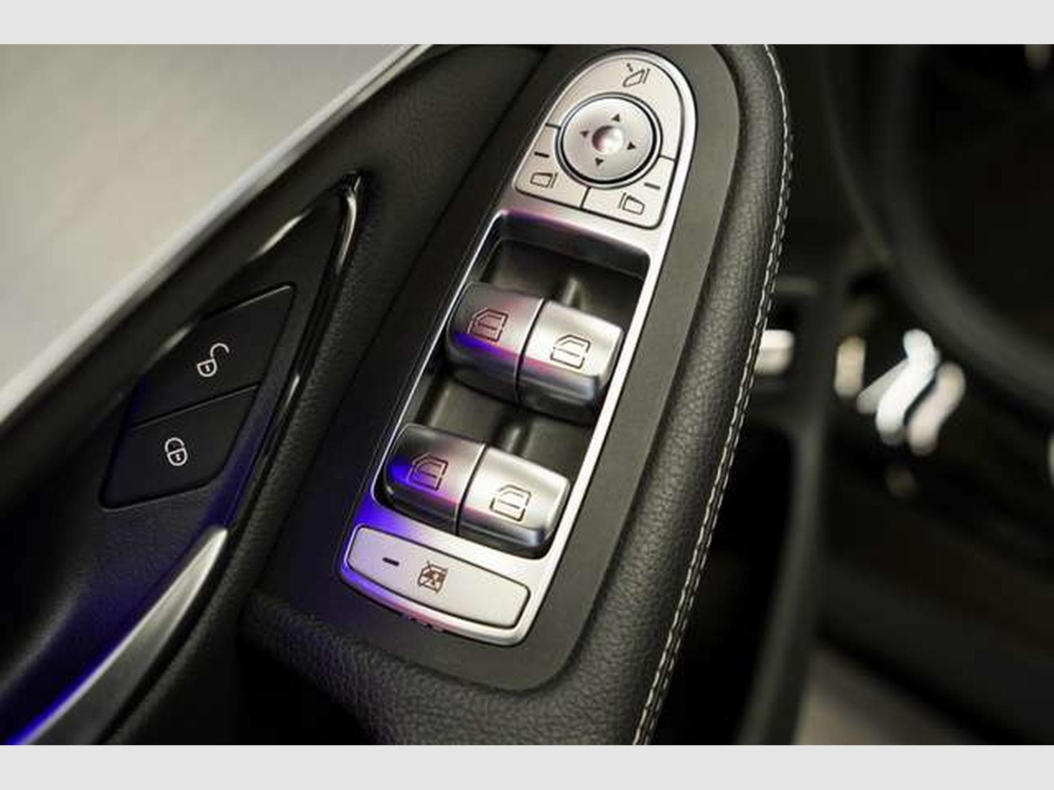 Mercedes GLC 63 AMG 4M *S-Abgas*Pano*AHK*Kam*Night (2019) - Photo 17