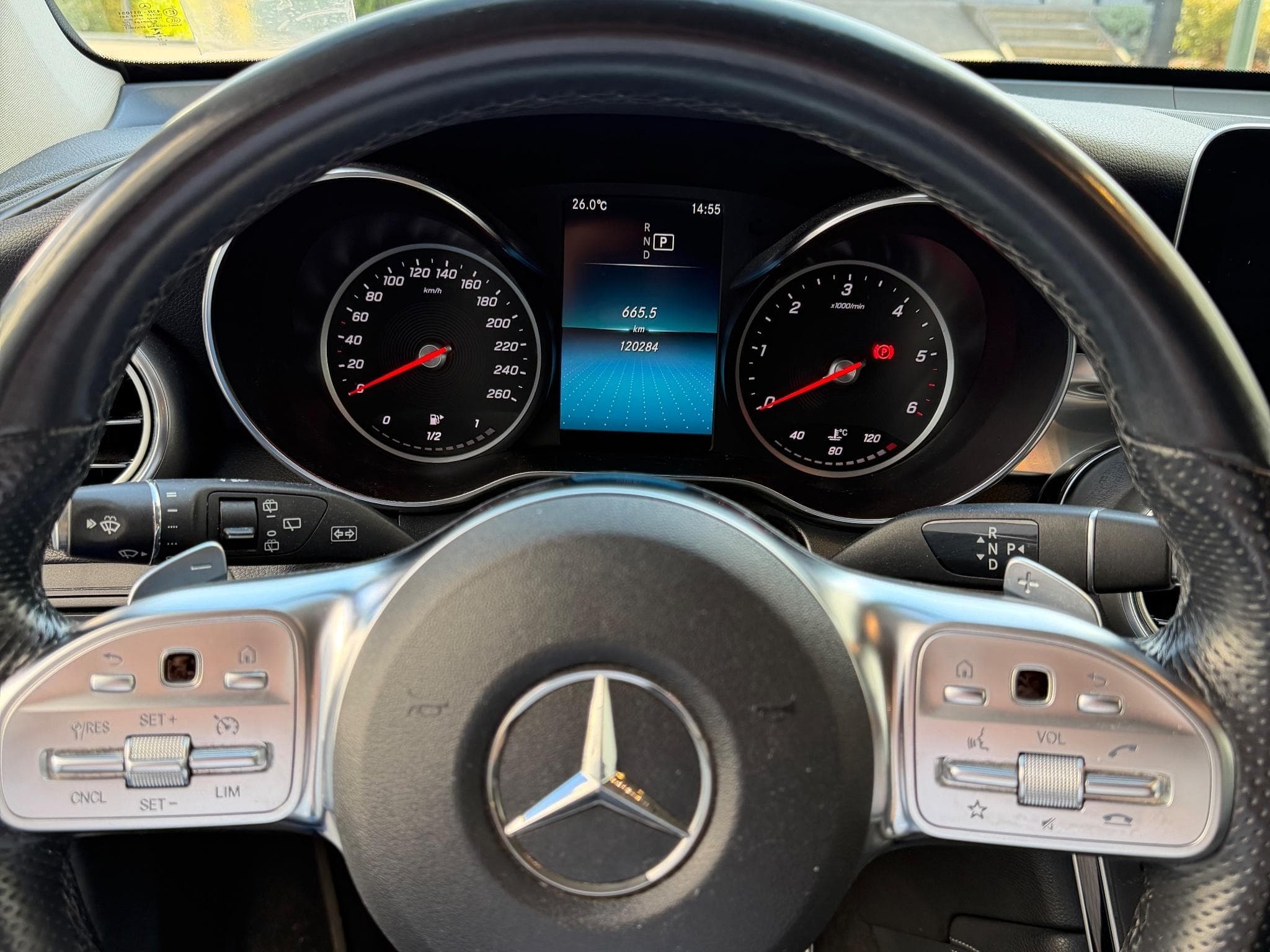 Mercedes GLC 300 AMG-Line (2019) - Photo 6