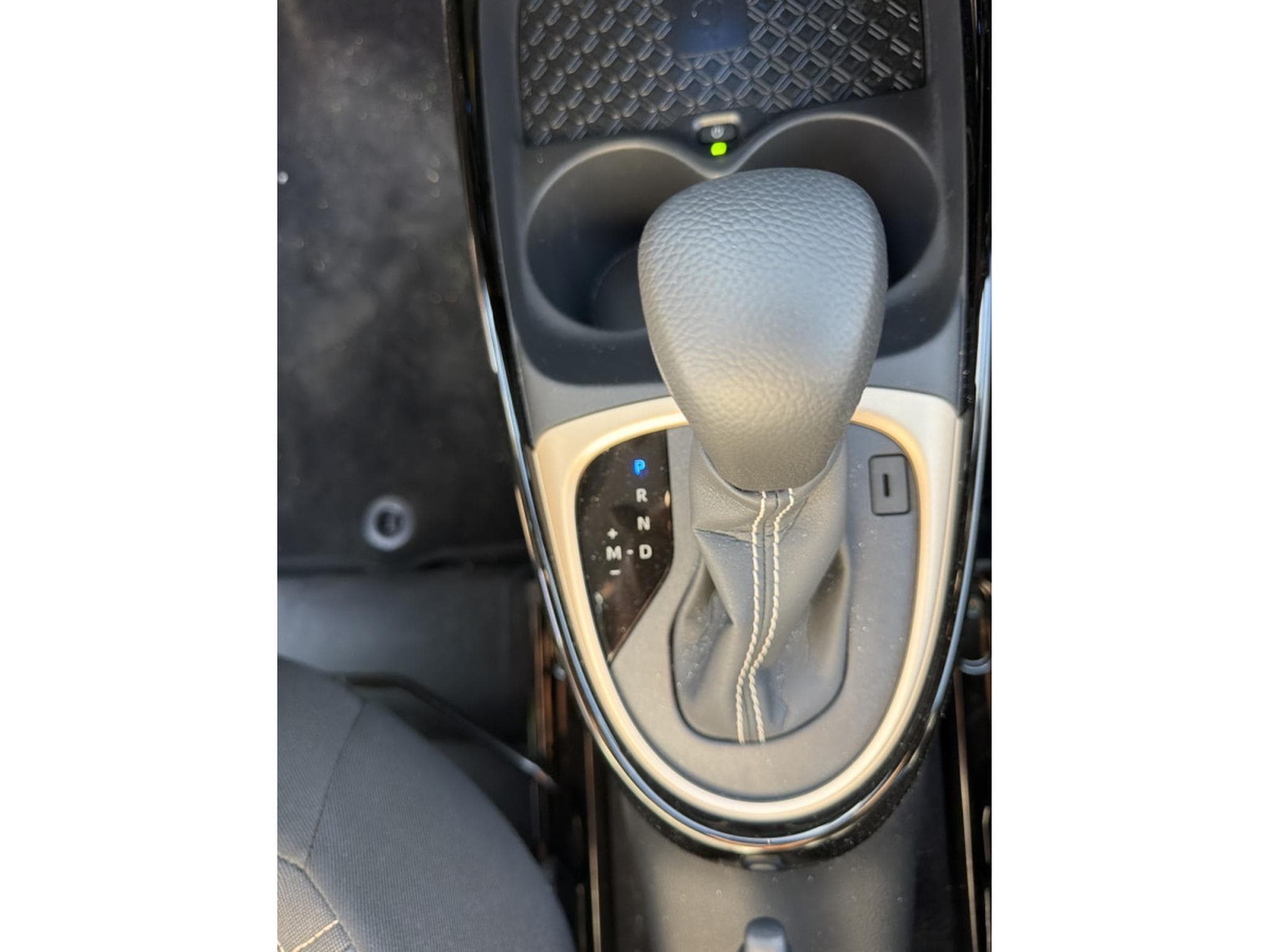 Toyota Aygo Aygo X 1.0 VVT-I CVT ENVY (2024) - Photo 9