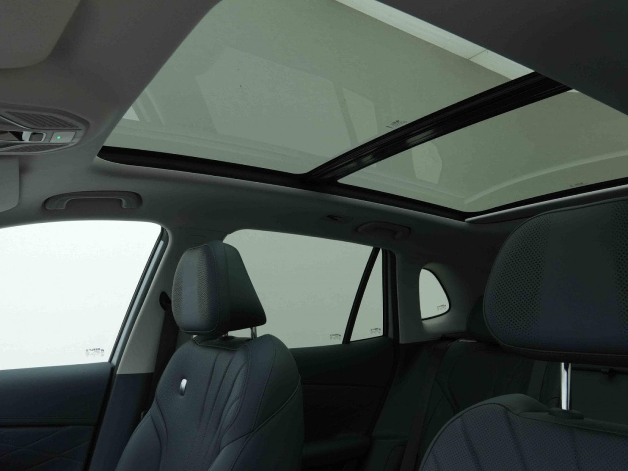 Geely Starray 1.5 PHEV 263 Automatique (2026) - Photo 9