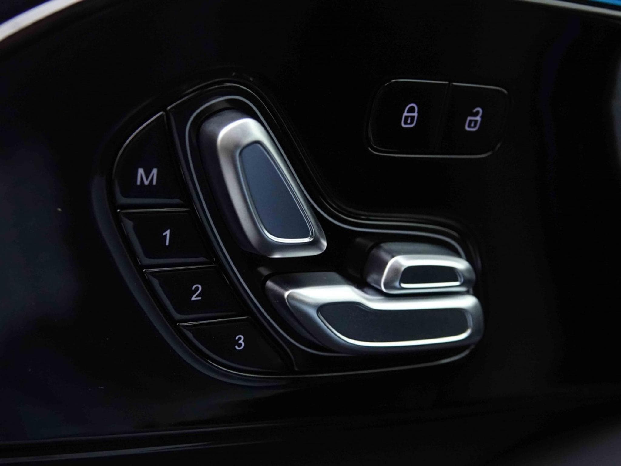 Omoda 9 1.5 T-GDI 537 PHEV DCT Premium (2026) - Foto 24
