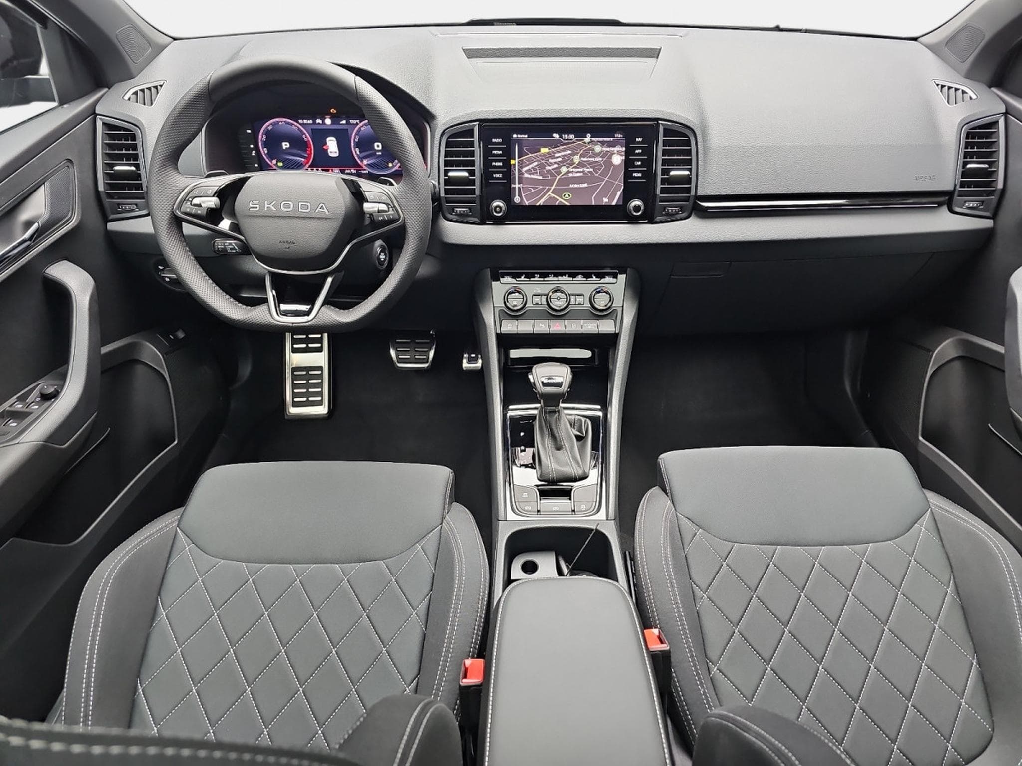 Skoda Karoq 1.5 TSi 150 DSG SPORTLINE (2026) - Foto 11
