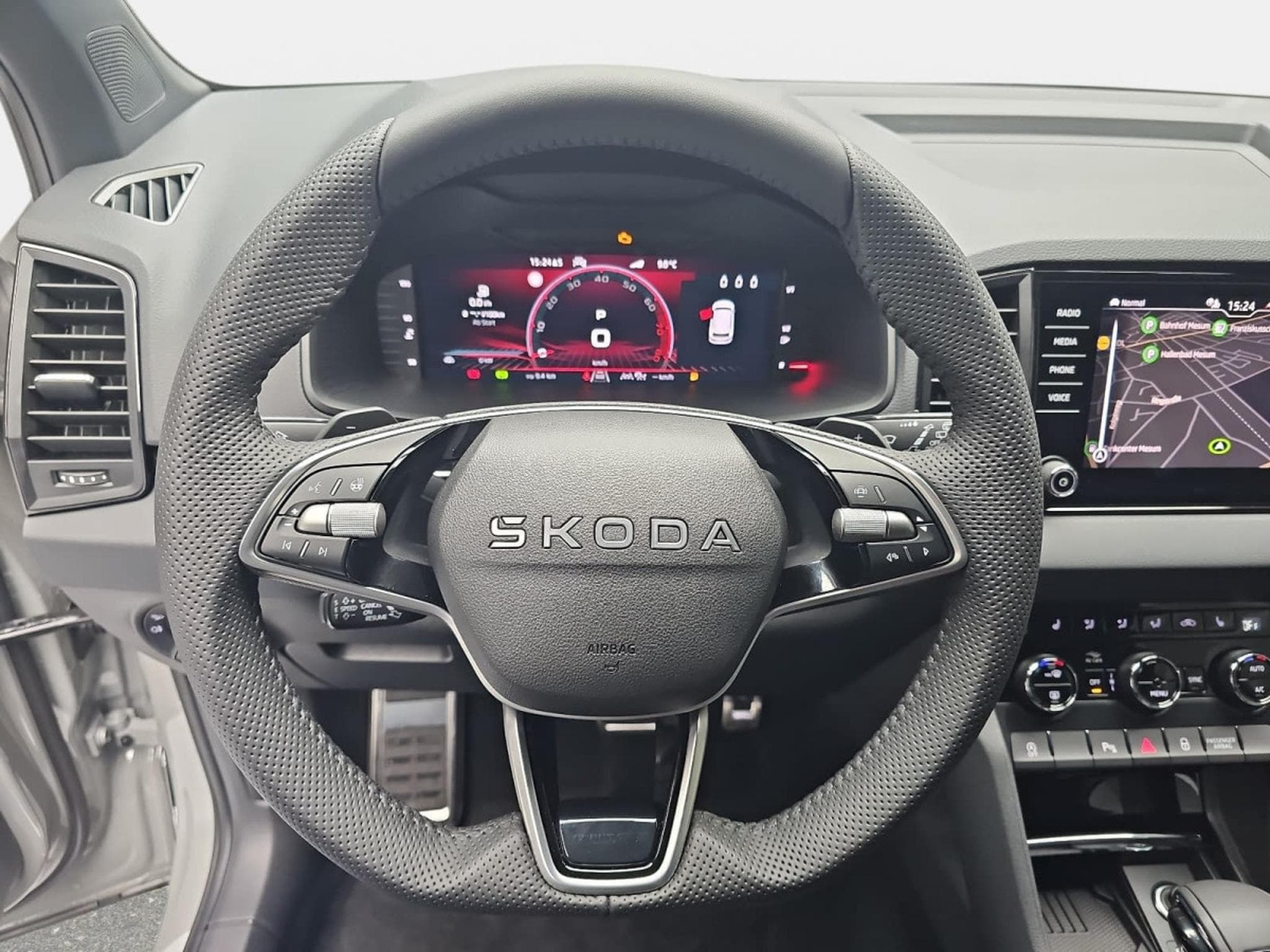 Skoda Karoq 2.0 TSI 190 DSG SPORTLINE 4x4 (2026) - Foto 13