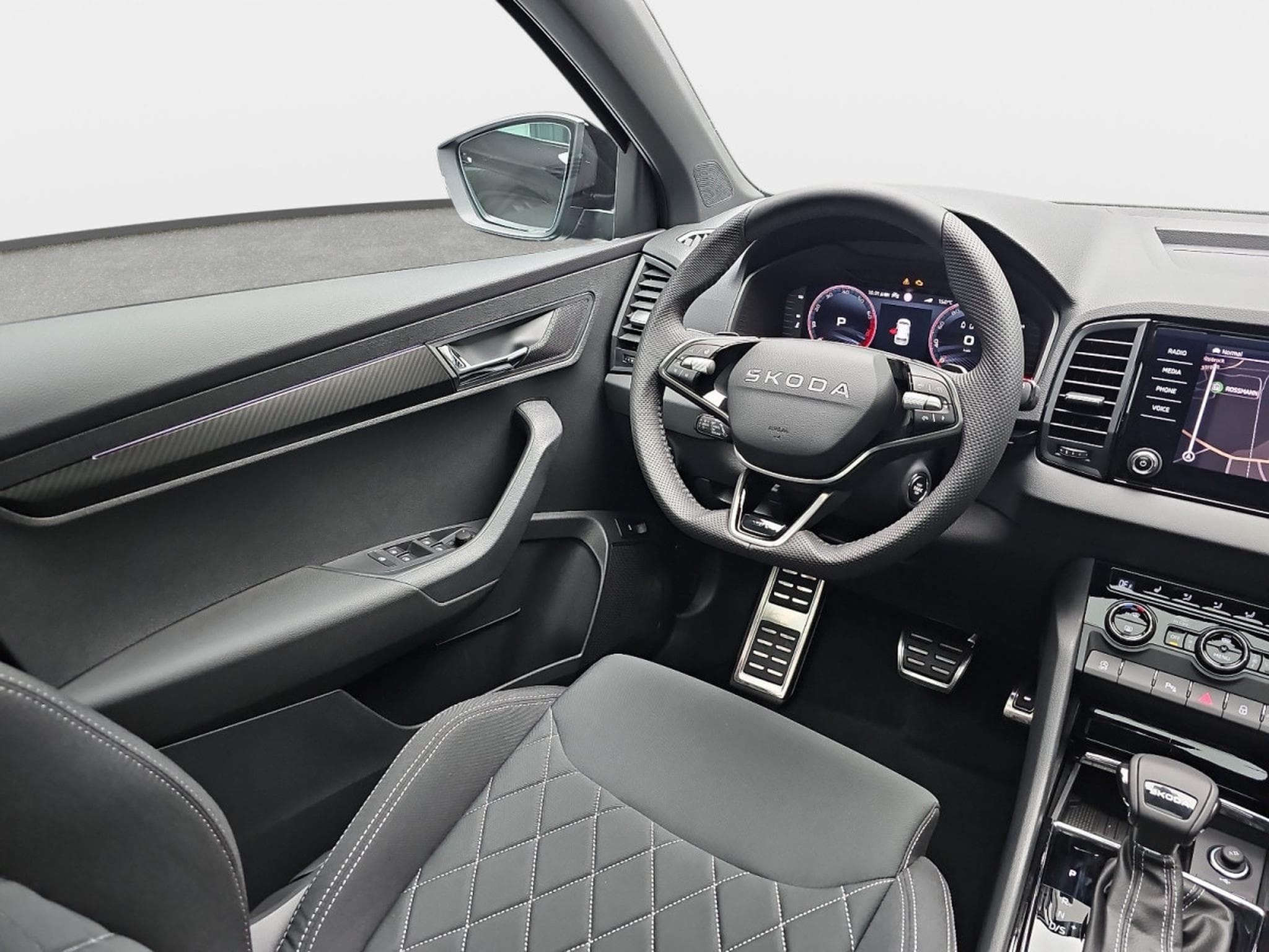 Skoda Karoq 2.0 TSi 190 DSG SPORTLINE 4x4 (2026) - Foto 8