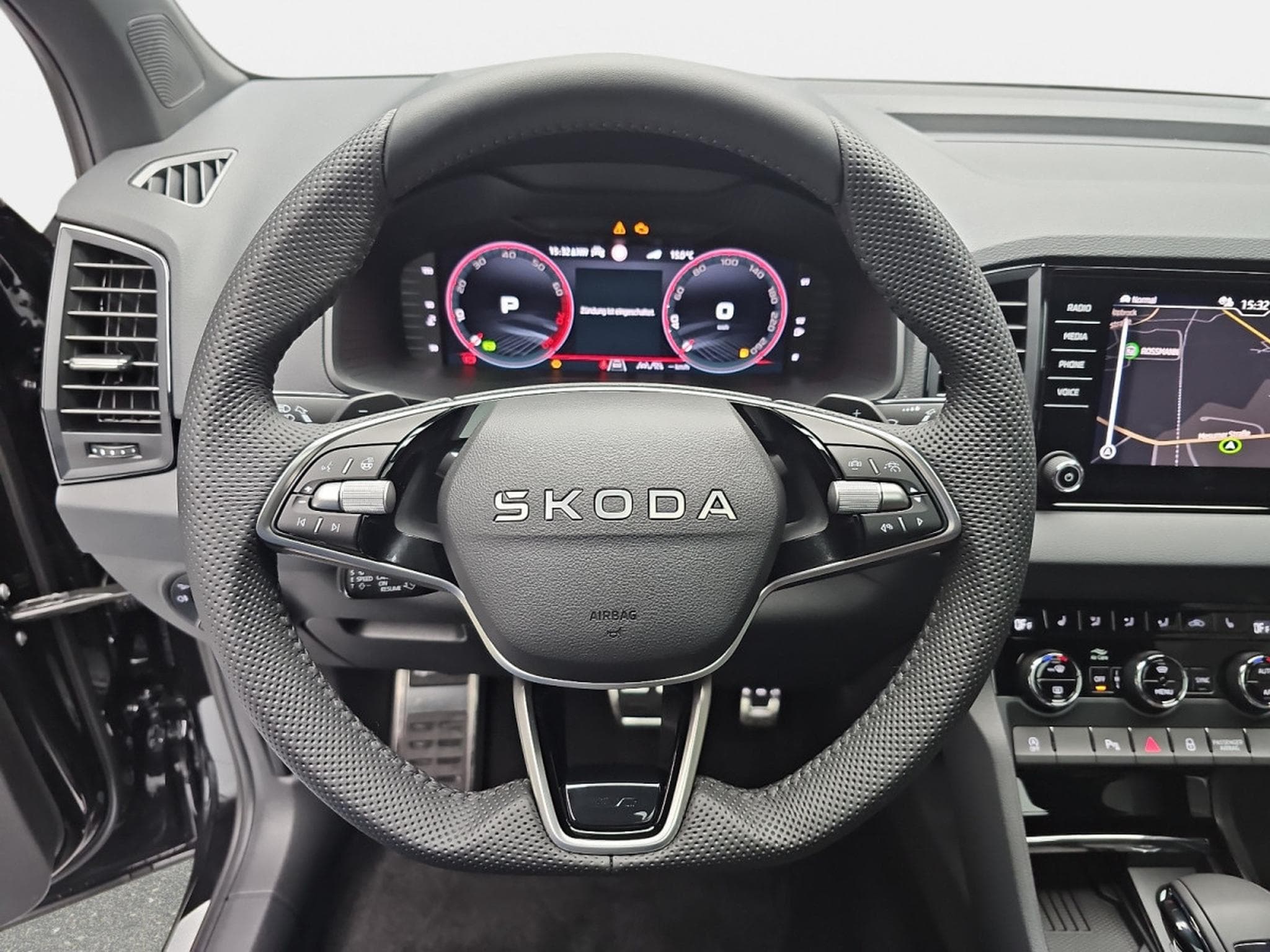 Skoda Karoq 2.0 TSi 190 DSG SPORTLINE 4x4 (2025) - Foto 12
