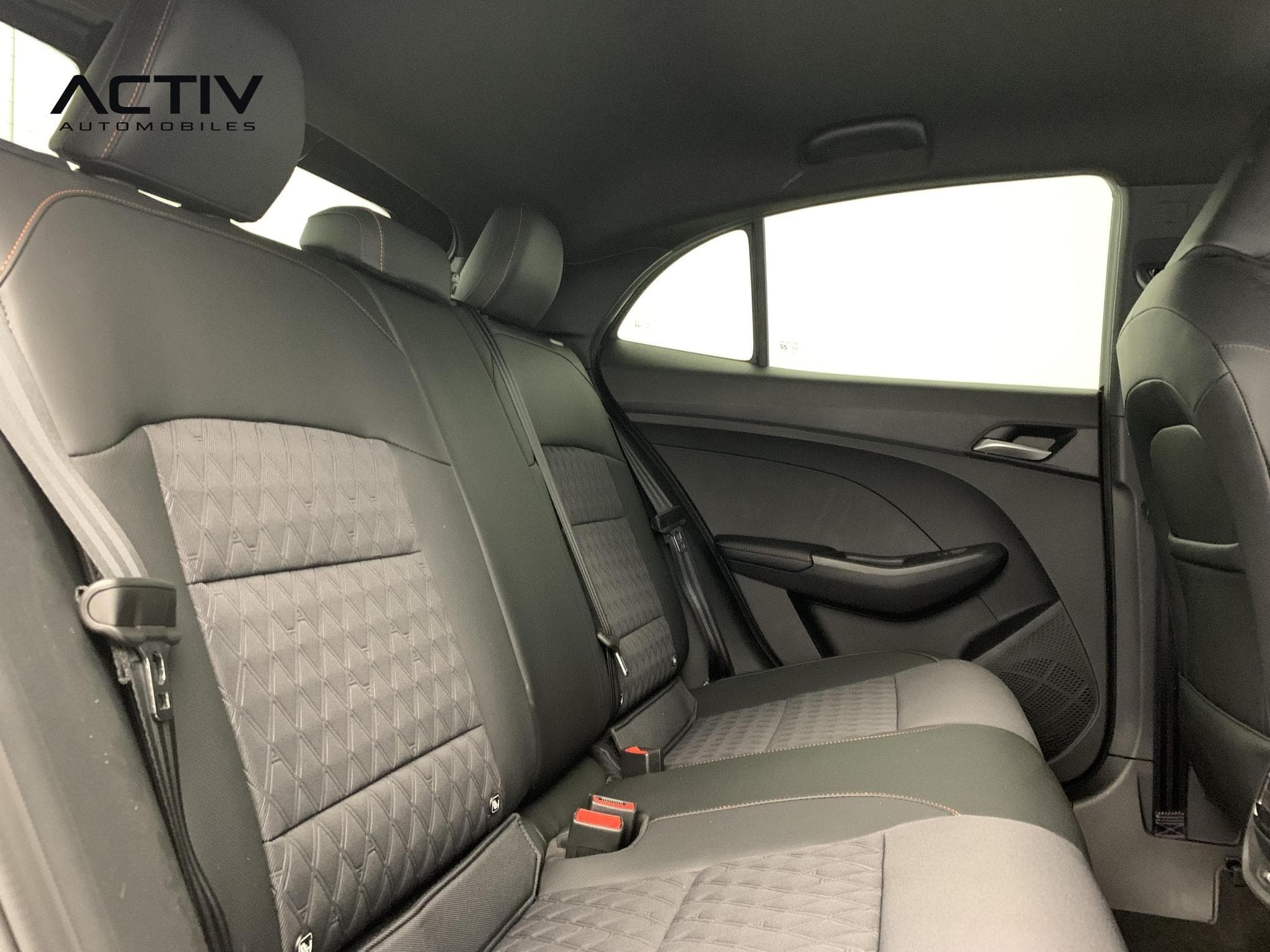 Mg MG3 1.5 L Hybrid+ 195 ch Luxury (2025) - Photo 10
