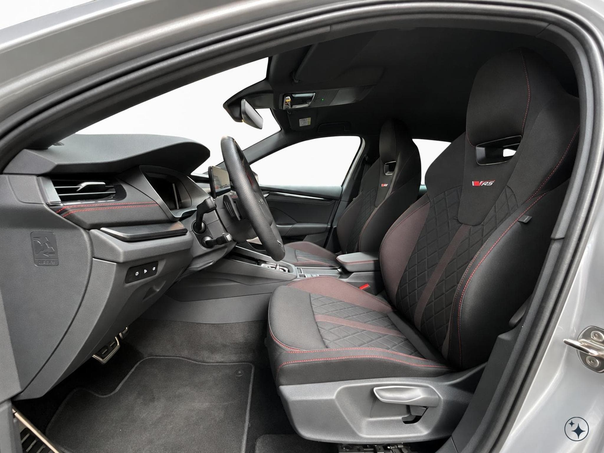 Skoda Octavia RS+DSG+Led+Navi+AHK+DAB+ (2025) - Photo 9