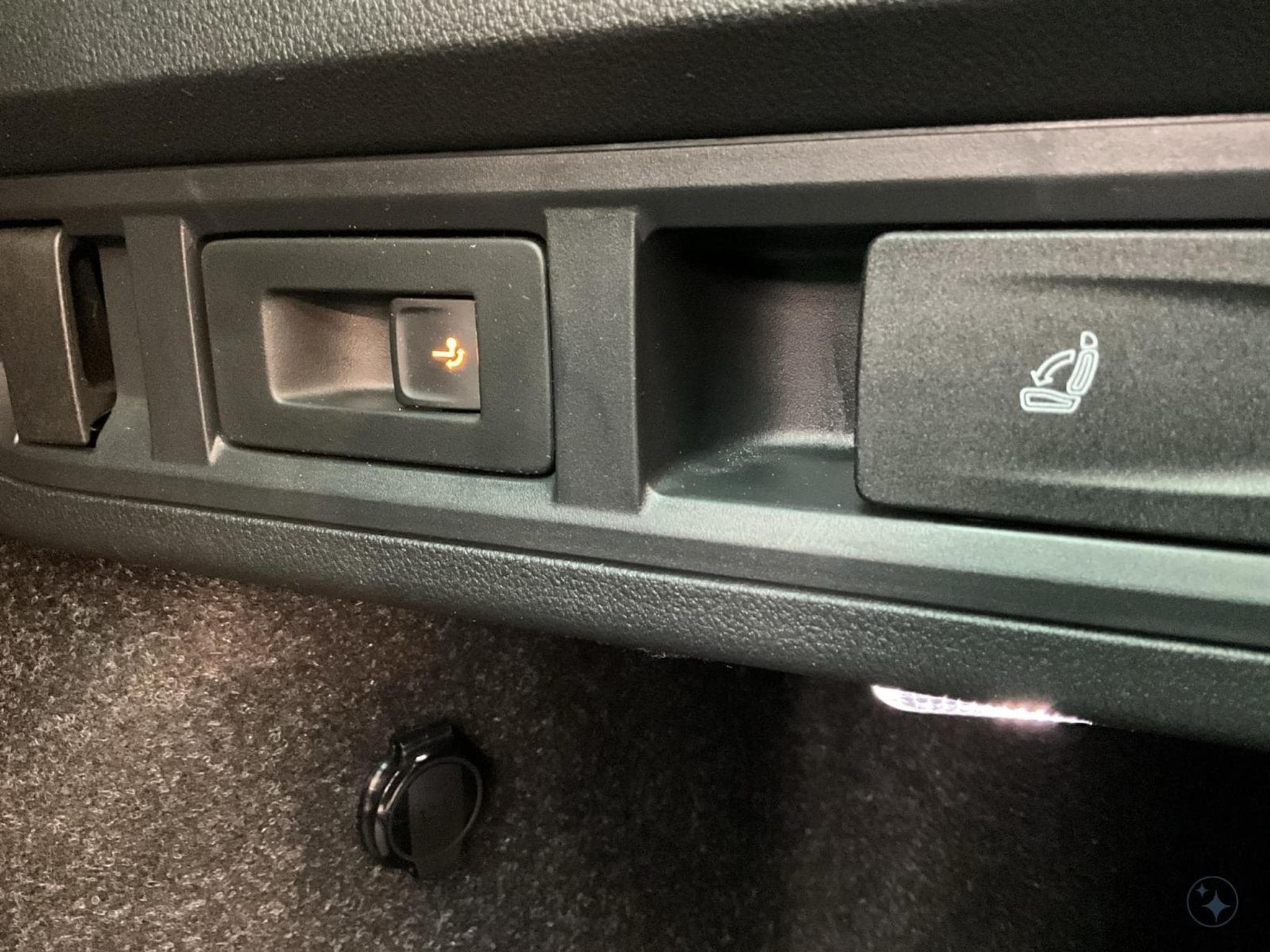 Skoda Octavia RS+DSG+Led+Navi+AHK+DAB+ (2025) - Photo 18