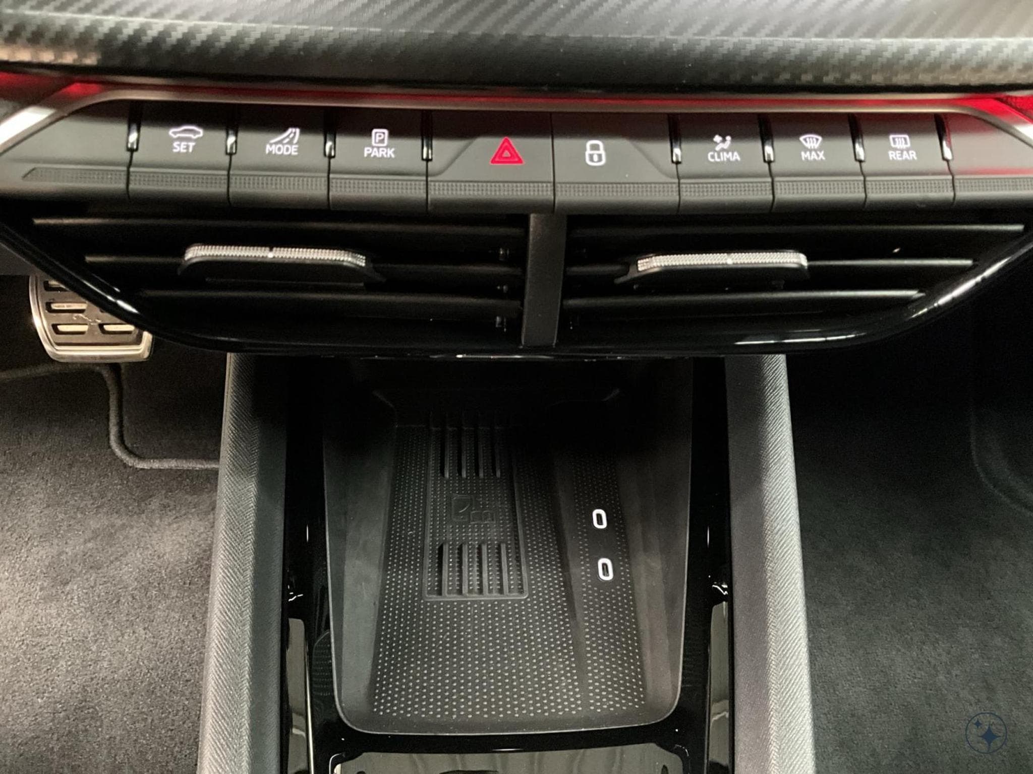 Skoda Octavia RS+DSG+Led+Navi+AHK+DAB+ (2025) - Photo 20