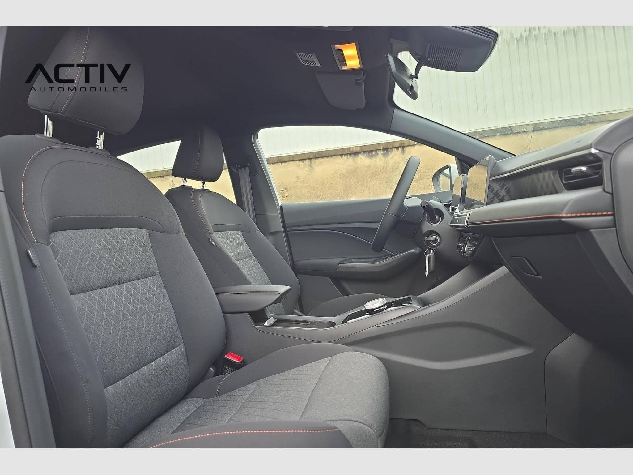 Mg MG3 1.5 L Hybrid+ 195 ch Standard (2026) - Foto 9