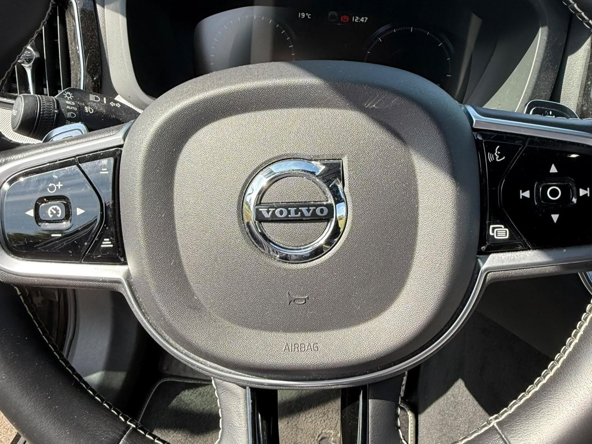 Volvo XC60 XC60 D4 R-Design (2020) - Photo 2