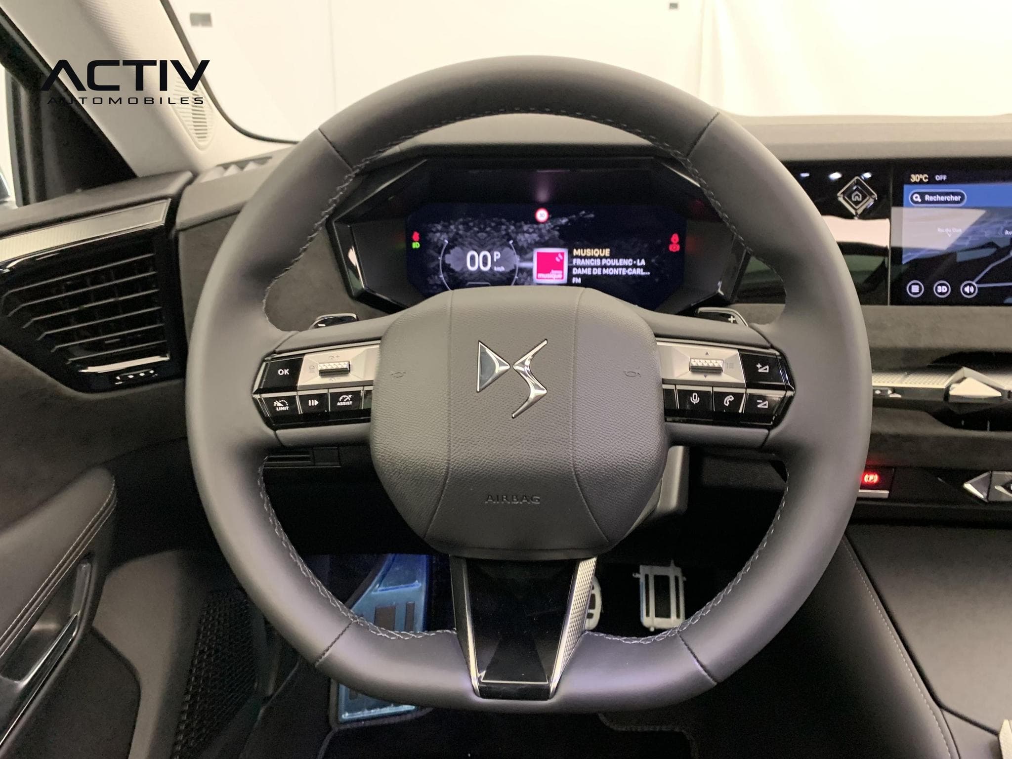 DS Automobiles DS4 Hybride 145 e-DCT6 Etoile - Alcantara (2025) - Foto 14