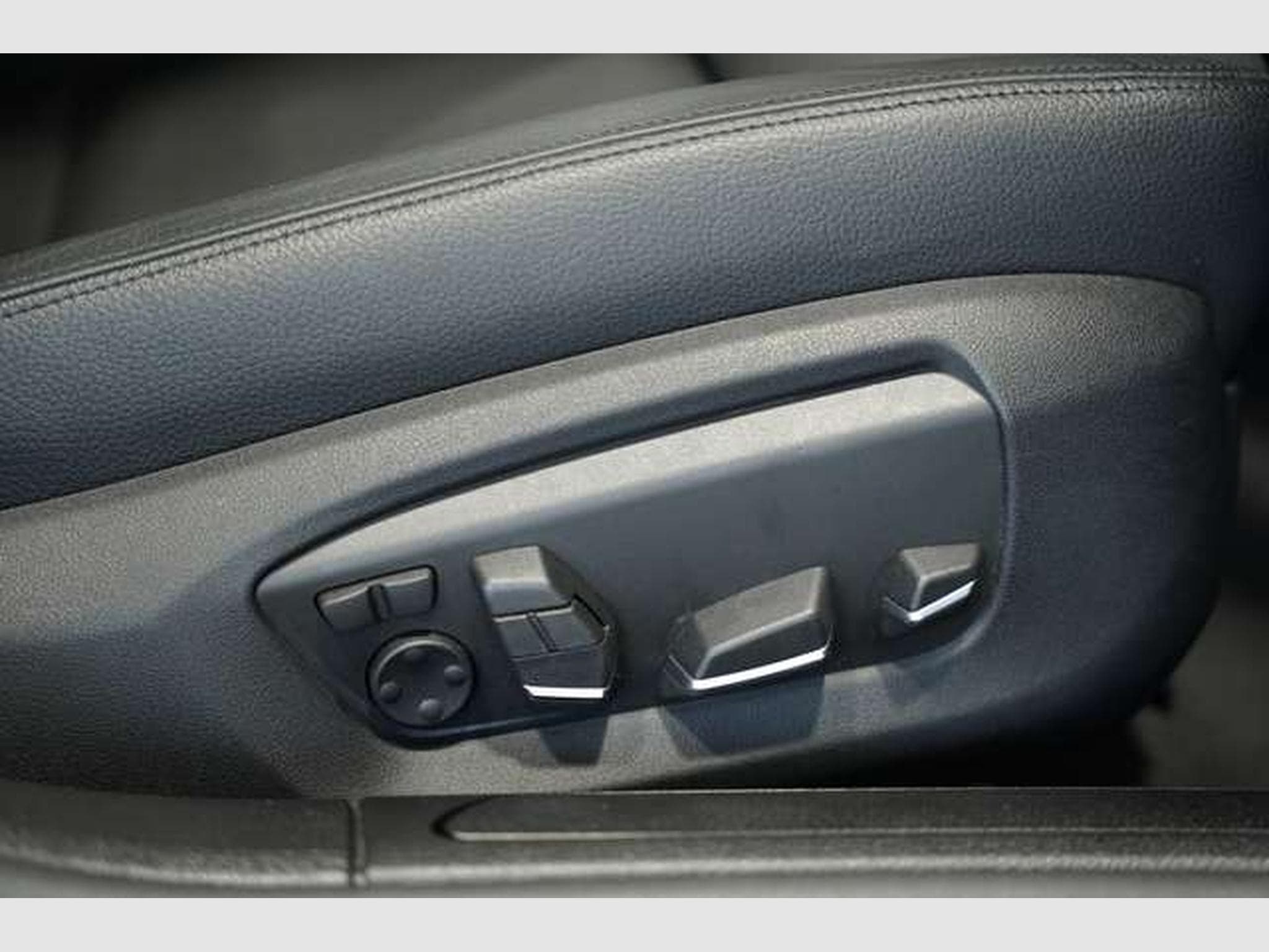 BMW 750 i xDrive *19 *360° *Sitzklima*H-UP*Memory (2012) - Photo 14