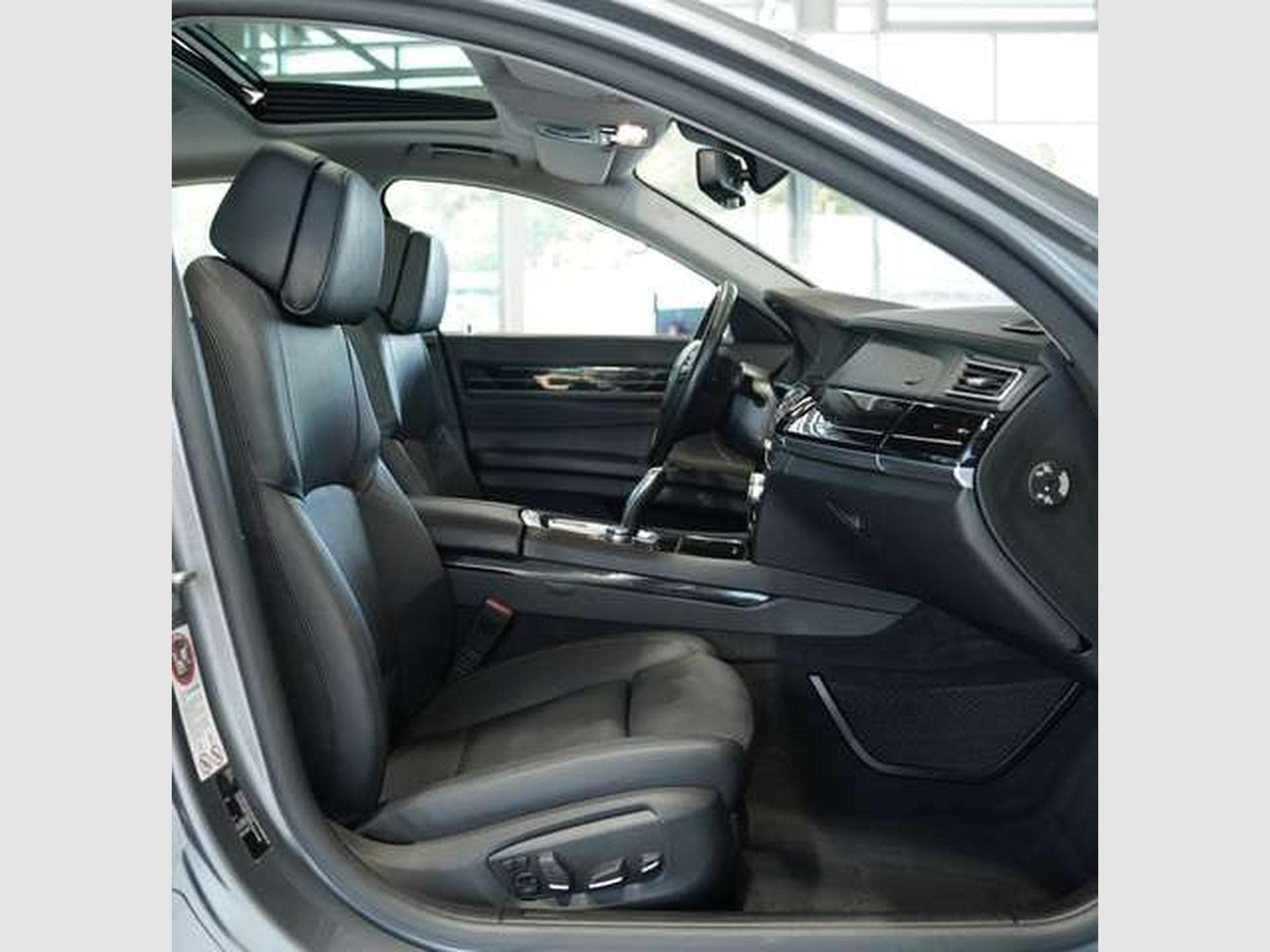 BMW 750 i xDrive *19 *360° *Sitzklima*H-UP*Memory (2012) - Photo 13