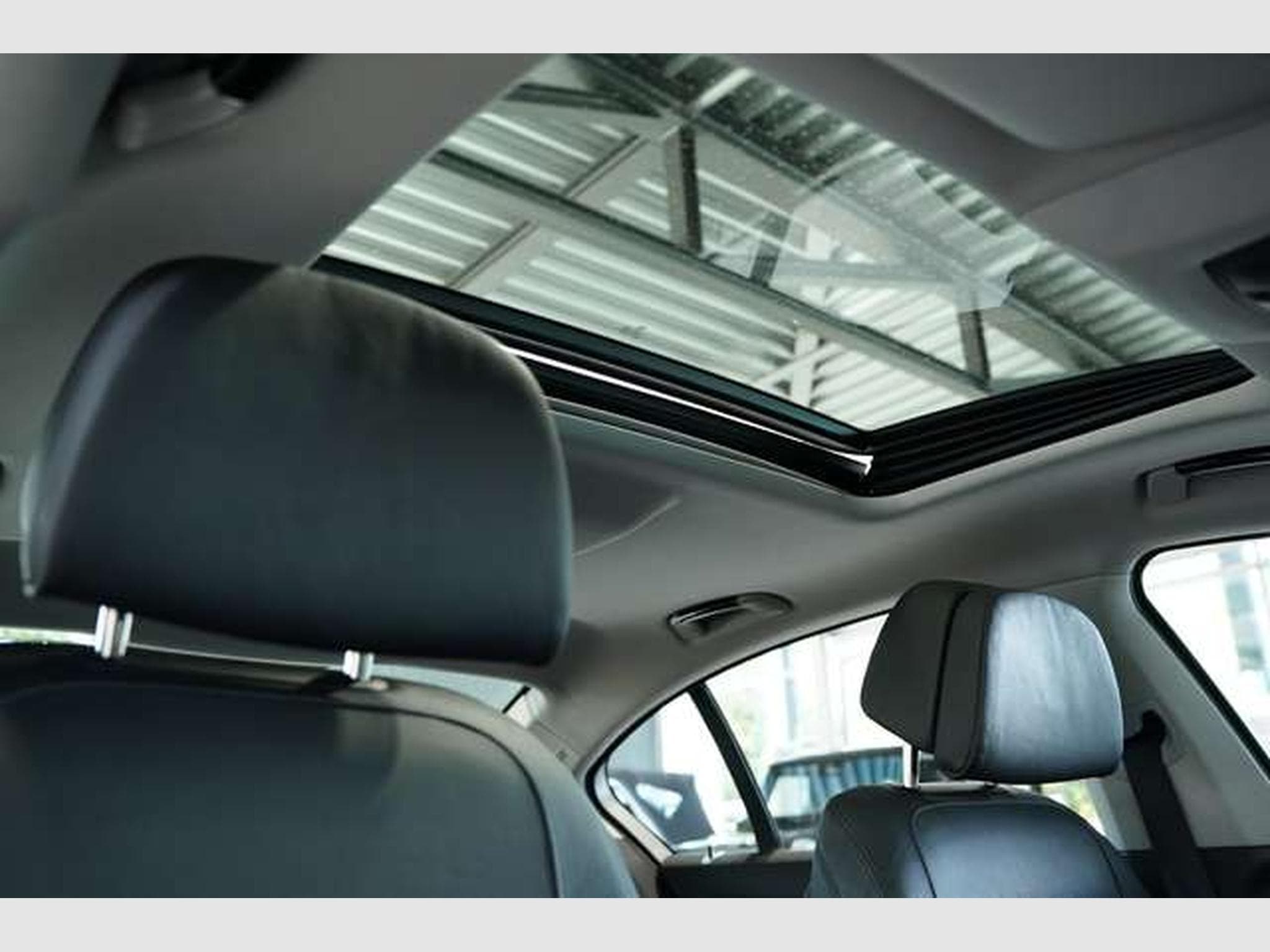 BMW 750 i xDrive *19 *360° *Sitzklima*H-UP*Memory (2012) - Photo 16