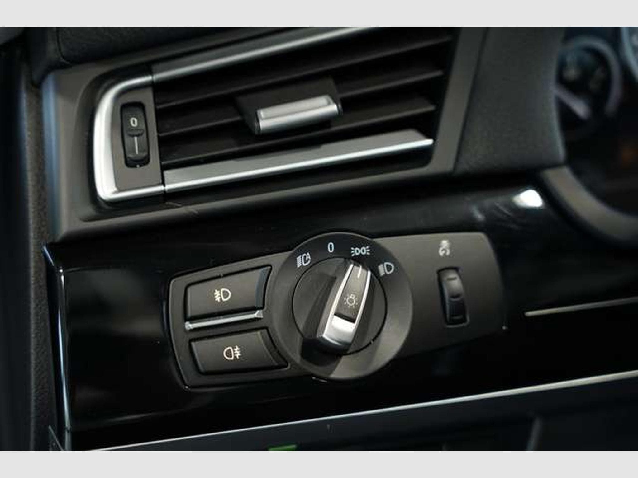 BMW 750 i xDrive *19 *360° *Sitzklima*H-UP*Memory (2012) - Photo 31