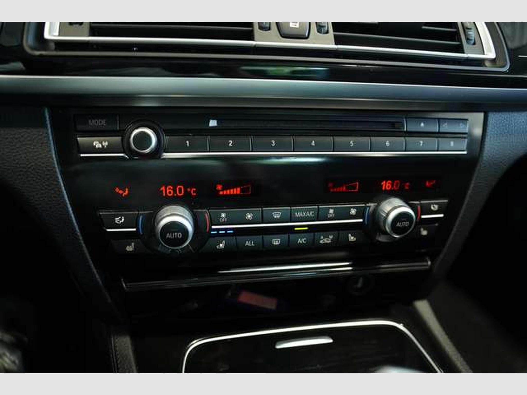 BMW 750 i xDrive *19 *360° *Sitzklima*H-UP*Memory (2012) - Photo 38