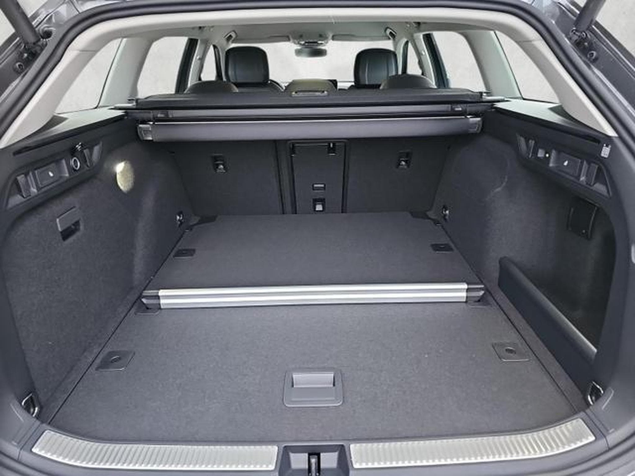 VW Passat Variant 2.0 TDI 110 kW Elegance (2026) - Foto 1